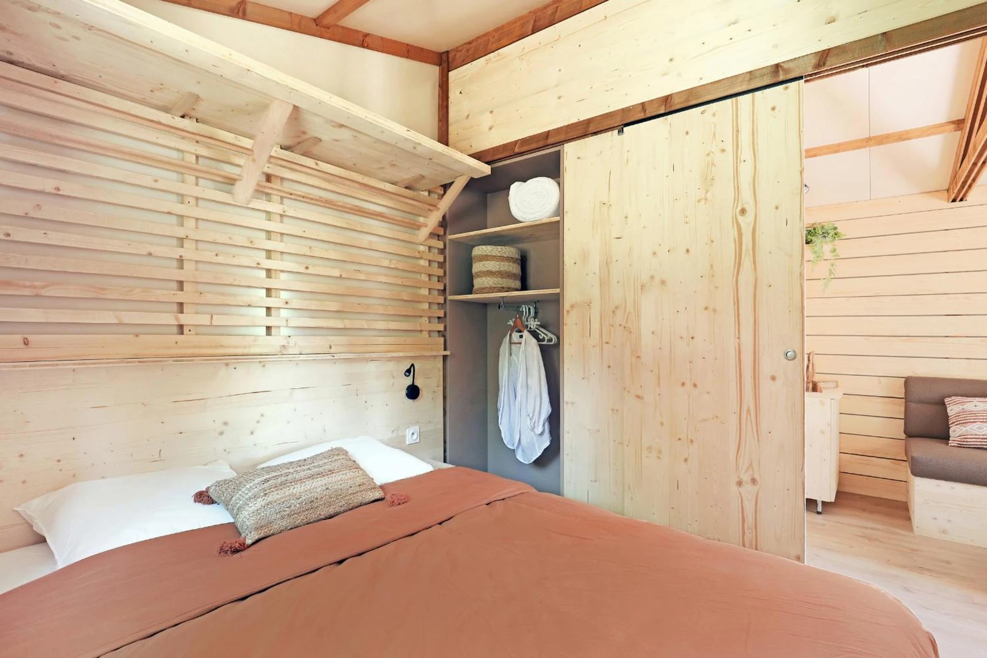 Chambre disponible pour un séminaire d'entreprise à Camping les vergers de Squividan *** - Tréffiagat