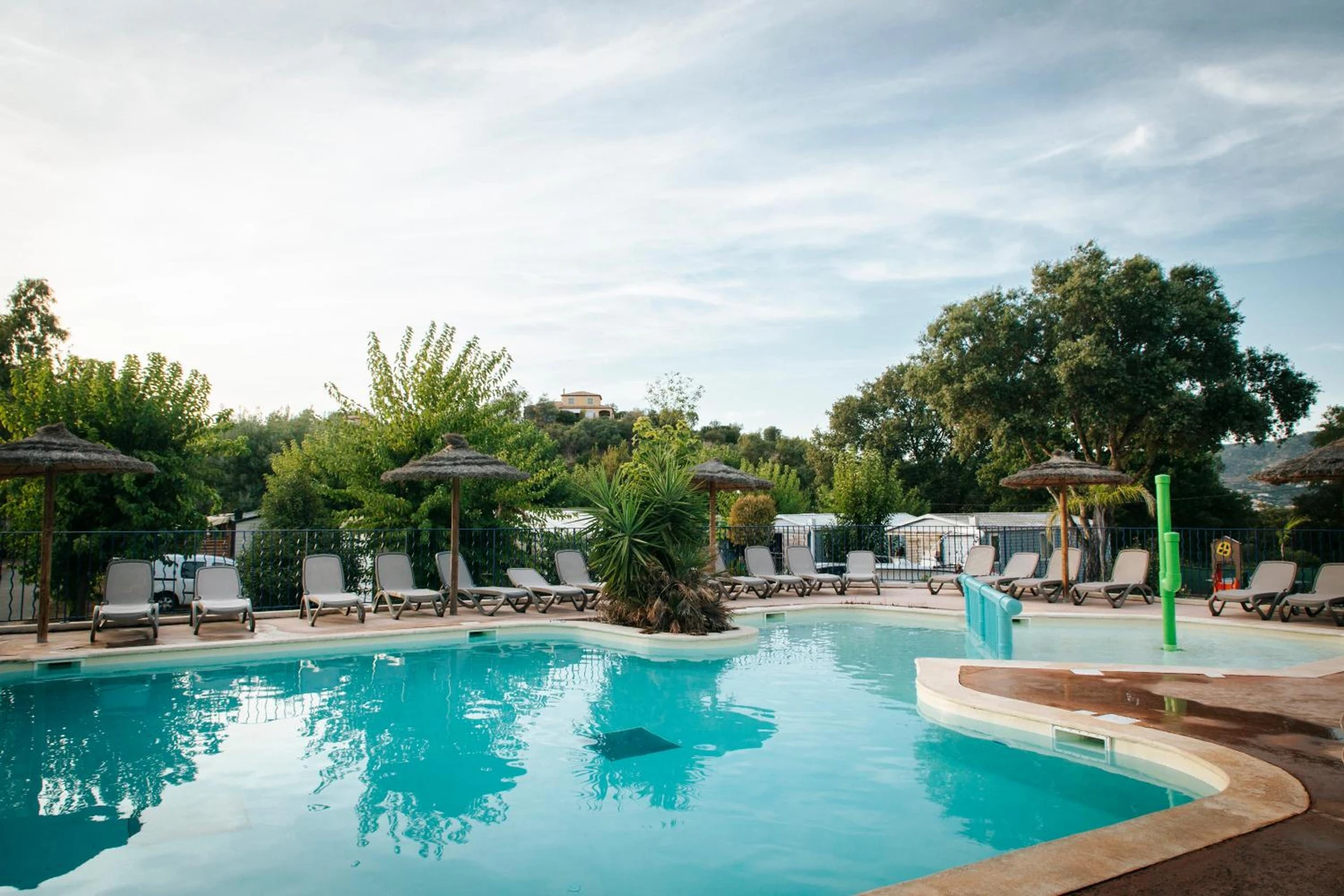 Salle de séminaire à Camping Lou Cabasson - Organiser un événement professionnel à Bormes-les-Mimosas