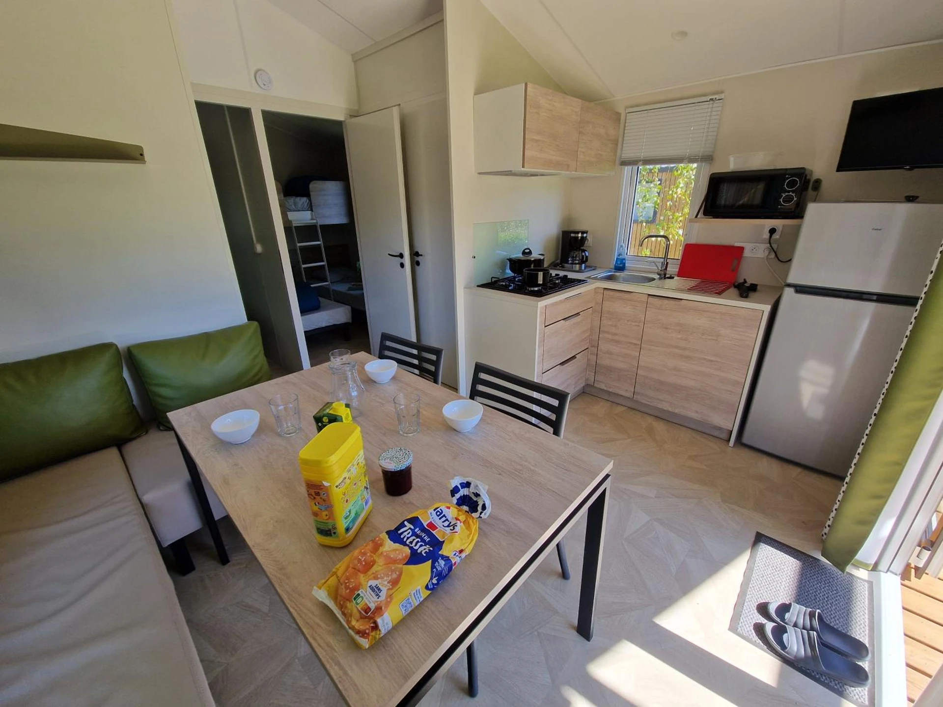 Chambre à Camping Paradis Marmotel - Organiser un séminaire d'entreprise à Saint-Geniez-dʼOlt