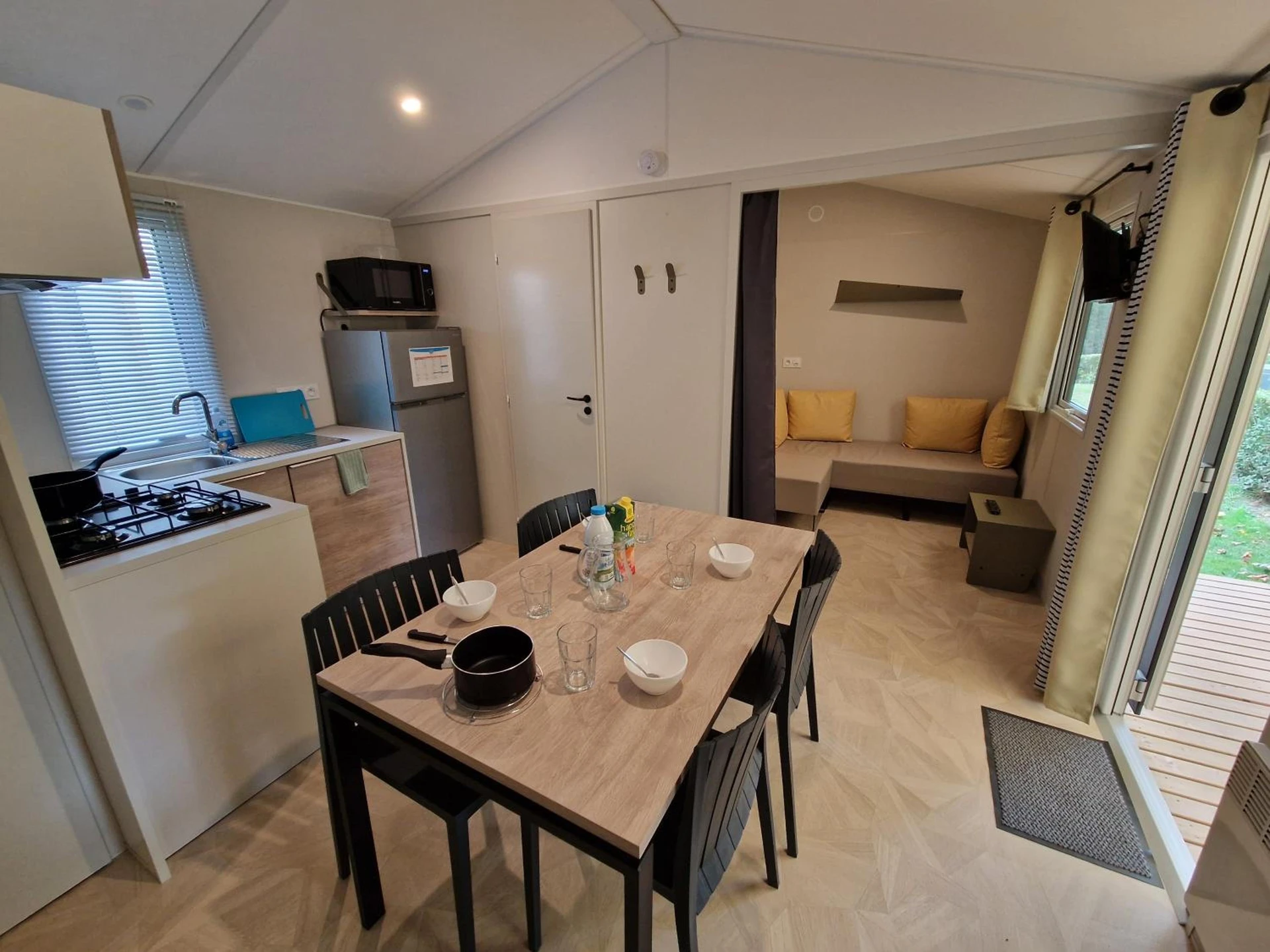 Lieu convivial pour un séminaire d'entreprise à Camping Paradis Marmotel - Saint-Geniez-dʼOlt - En savoir plus 