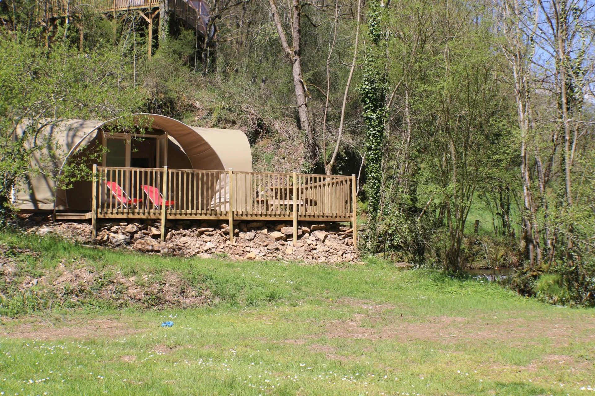 Chambre disponible pour un séminaire d'entreprise à Camping Moulin De Chaules - Saint-Constant