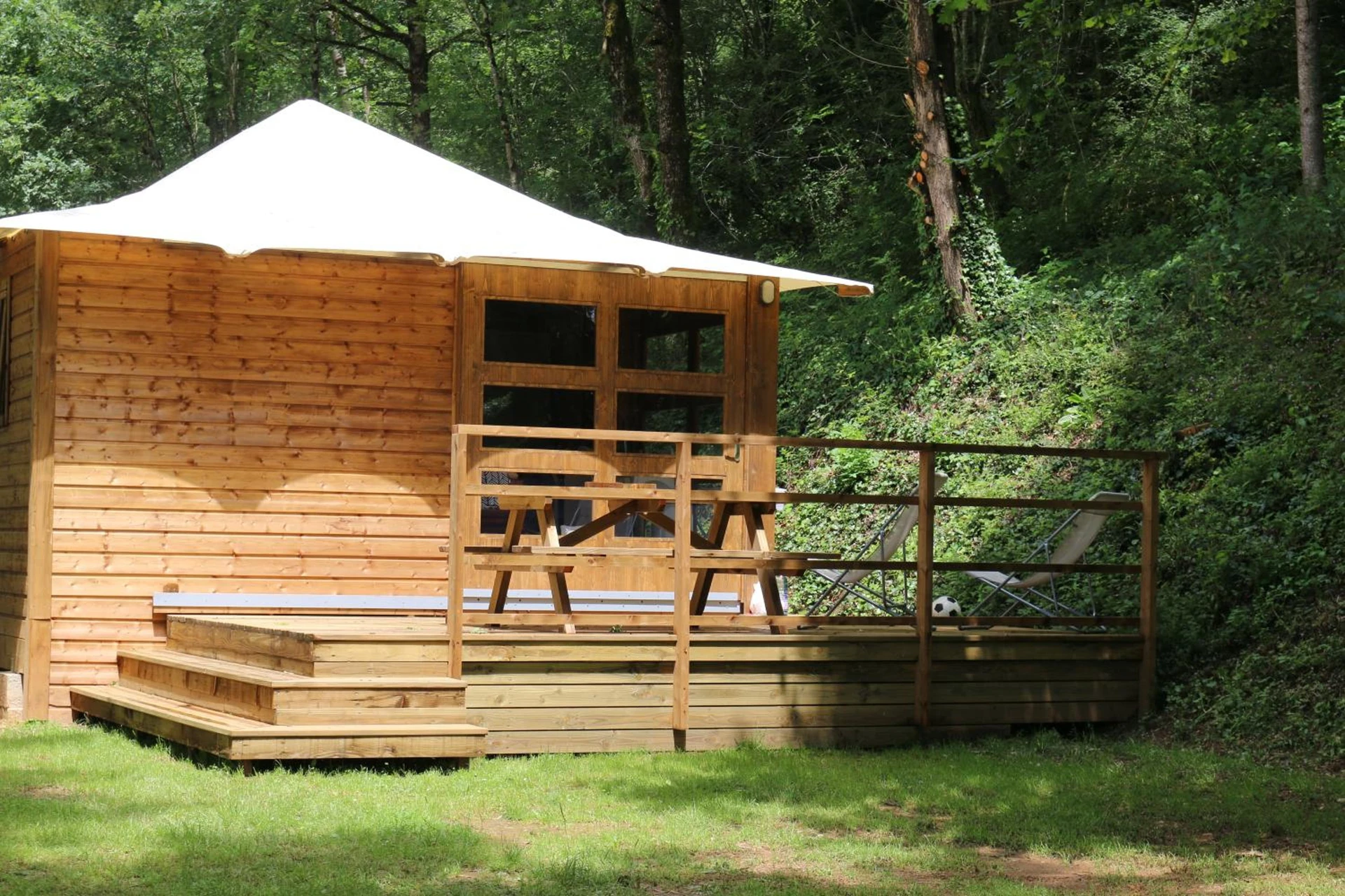 Chambre disponible pour un séminaire d'entreprise à Camping Moulin De Chaules - Saint-Constant