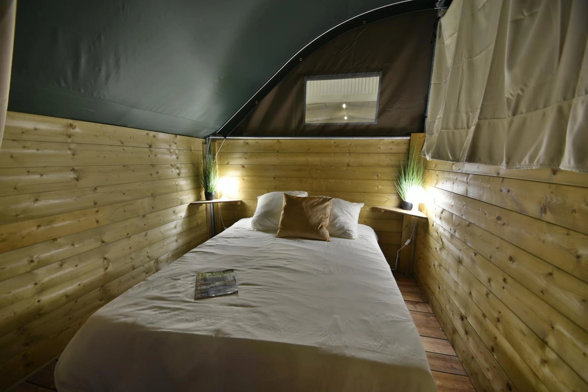Chambre disponible pour un séminaire d'entreprise à Camping Du Paquier Fané - Chagny