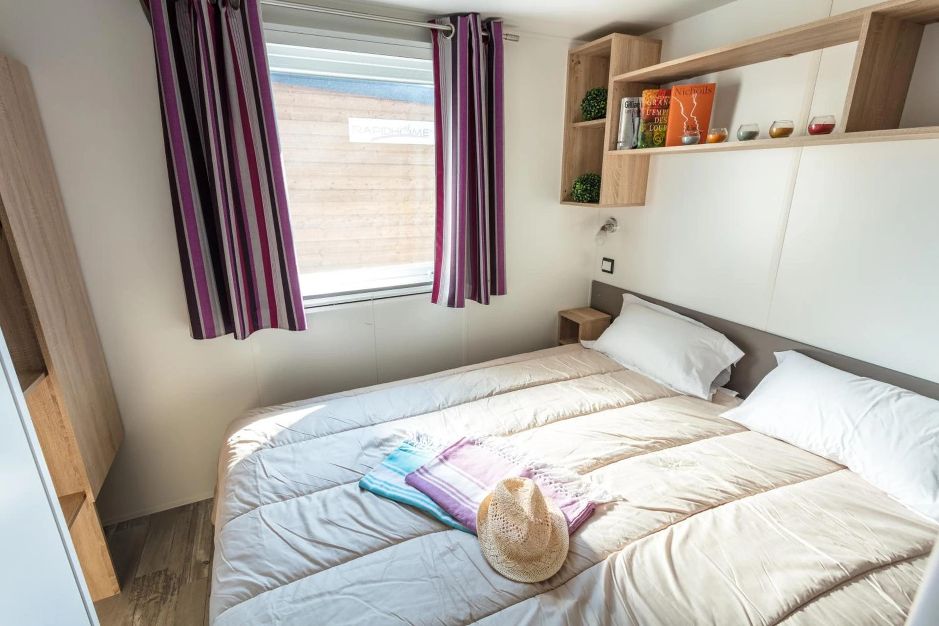 Magnifique chambre pour un séminaire d'entreprise à Camping Paris-Est - Champigny-sur-Marne