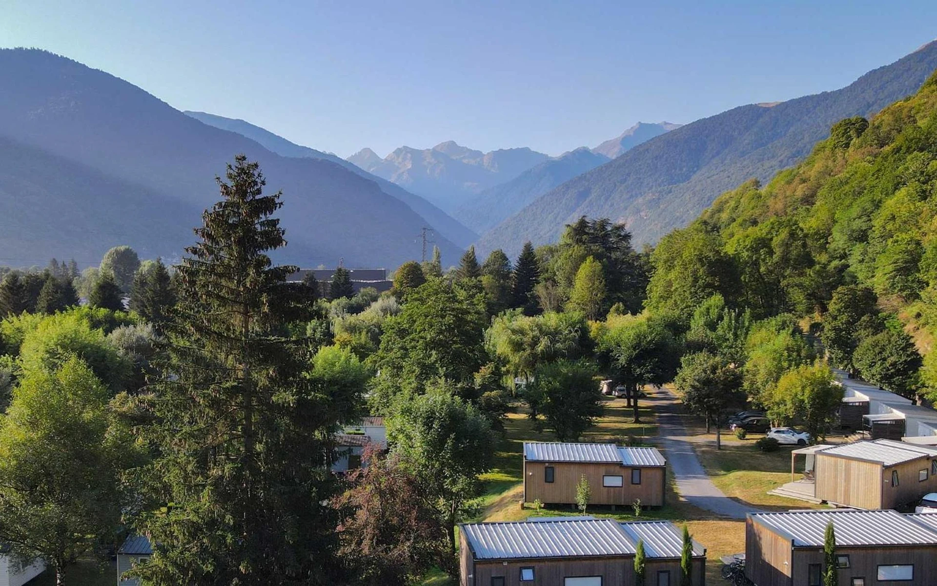 Chambre à Camping Pradelongue - Organiser un séminaire d'entreprise à Moustajon