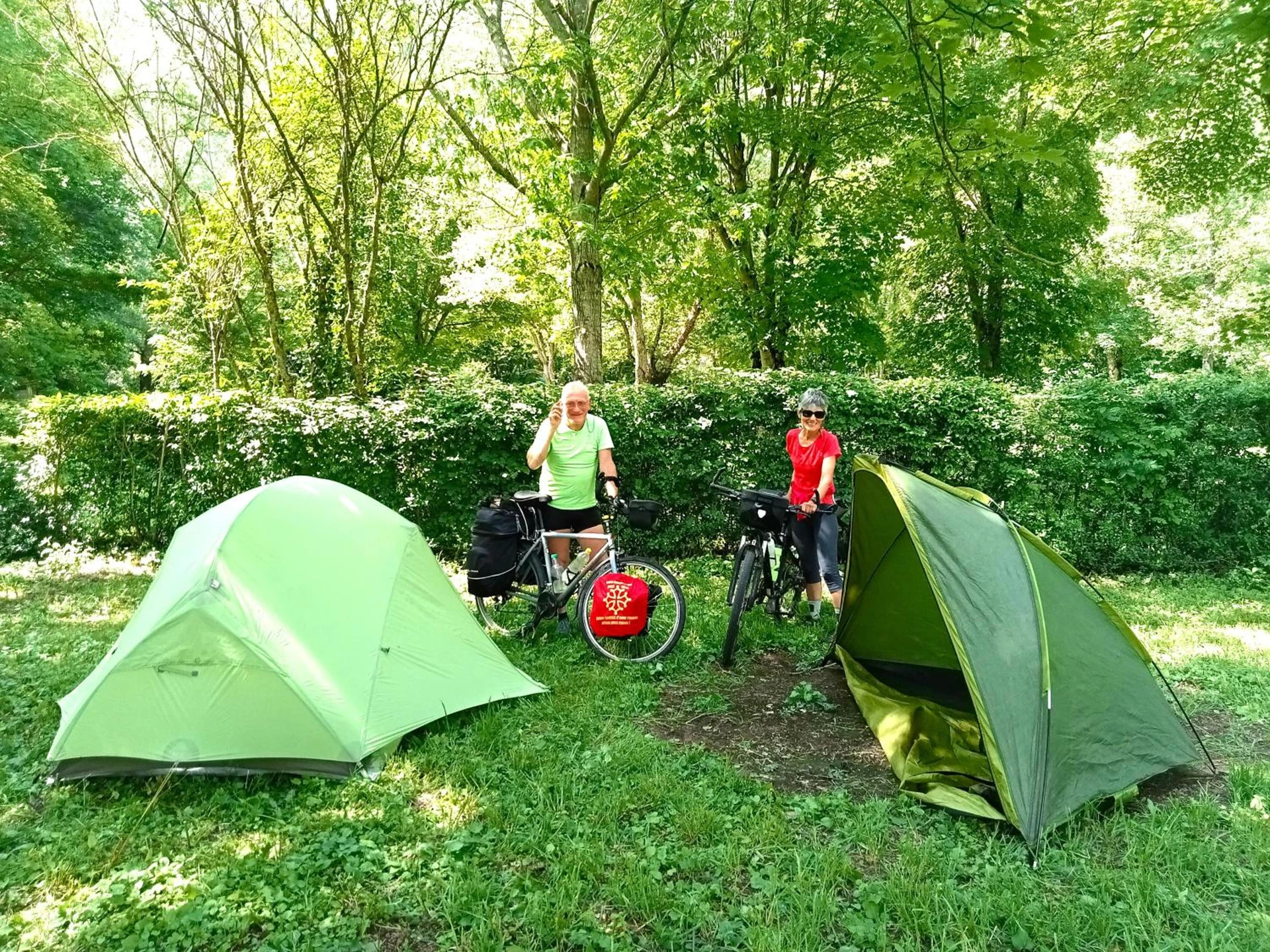 Ambiance de travail pour séminaire d'entreprise à CAMPING VERT LAVANDE - Belmont-sur-Rance