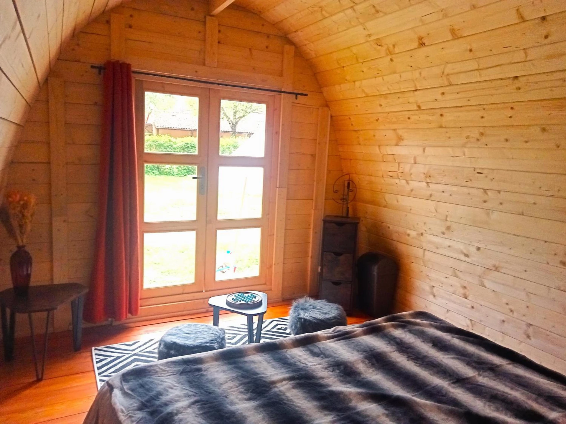 Chambre disponible pour un séminaire d'entreprise à CAMPING VERT LAVANDE - Belmont-sur-Rance