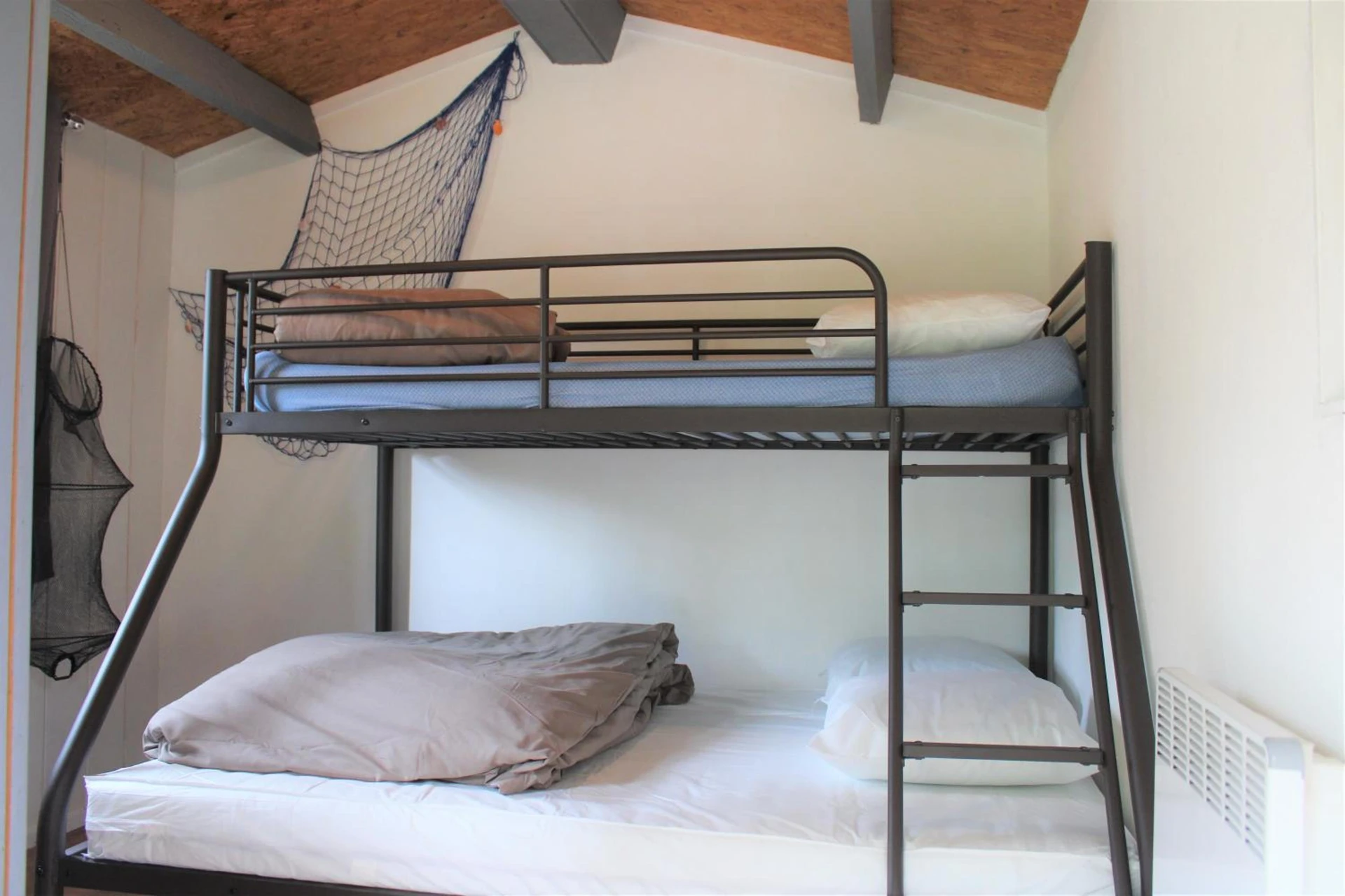 Chambre disponible pour un séminaire d'entreprise à CAMPING VERT LAVANDE - Belmont-sur-Rance