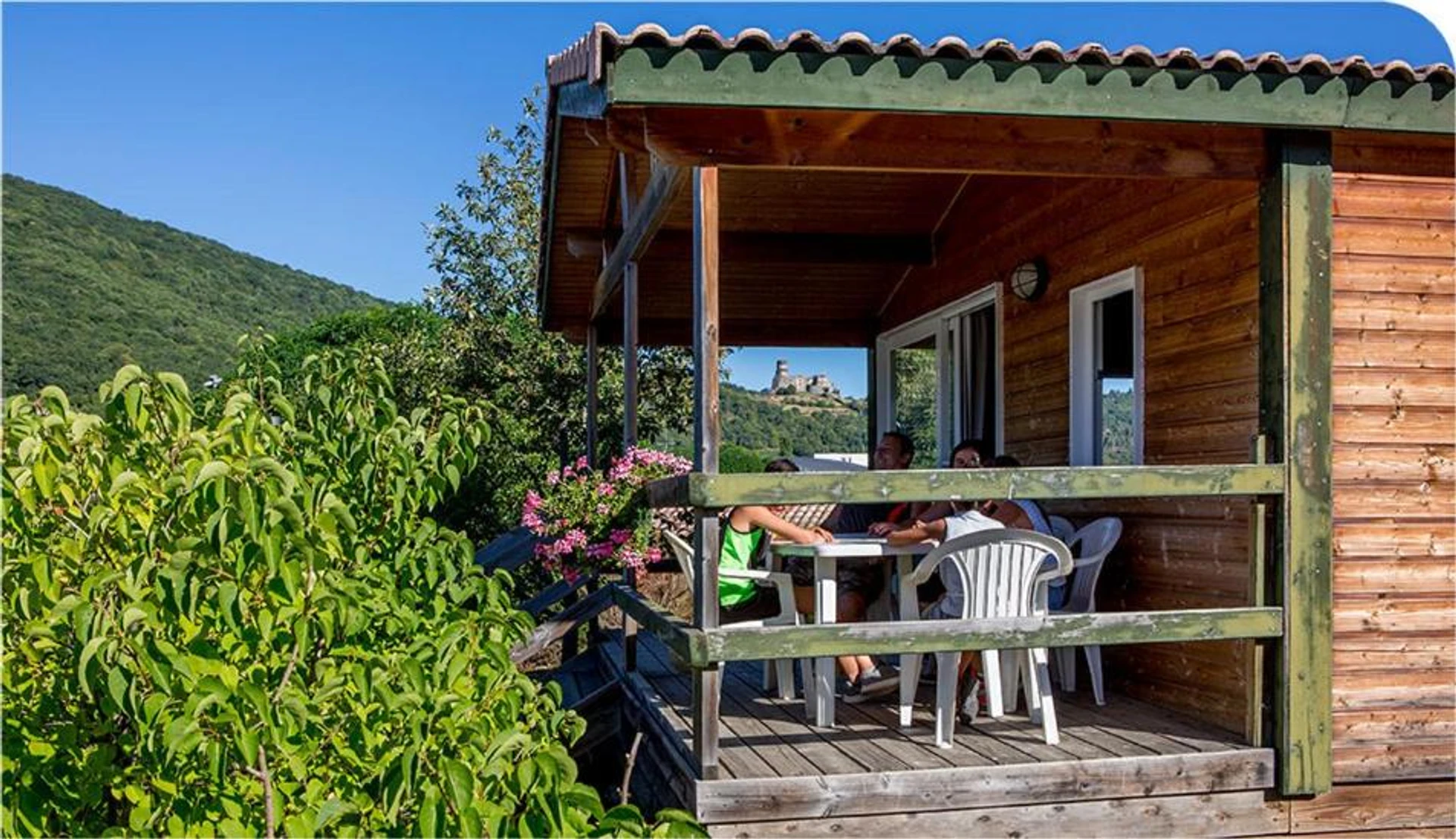 Chambre à Camping Onlycamp Pierre & Sources - Organiser un séminaire d'entreprise à Volvic