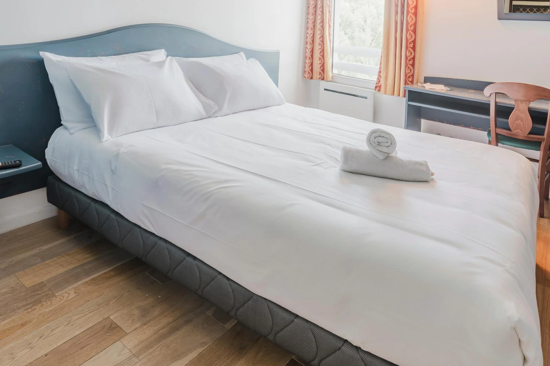 Chambre disponible pour un séminaire d'entreprise à Cap Hôtel - Valenciennes