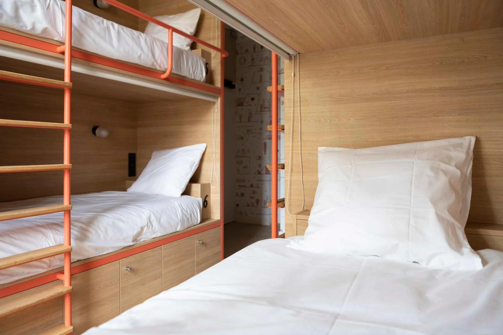 Chambre disponible pour un séminaire d'entreprise à CENTRAL Hostel Bordeaux Centre - Bordeaux