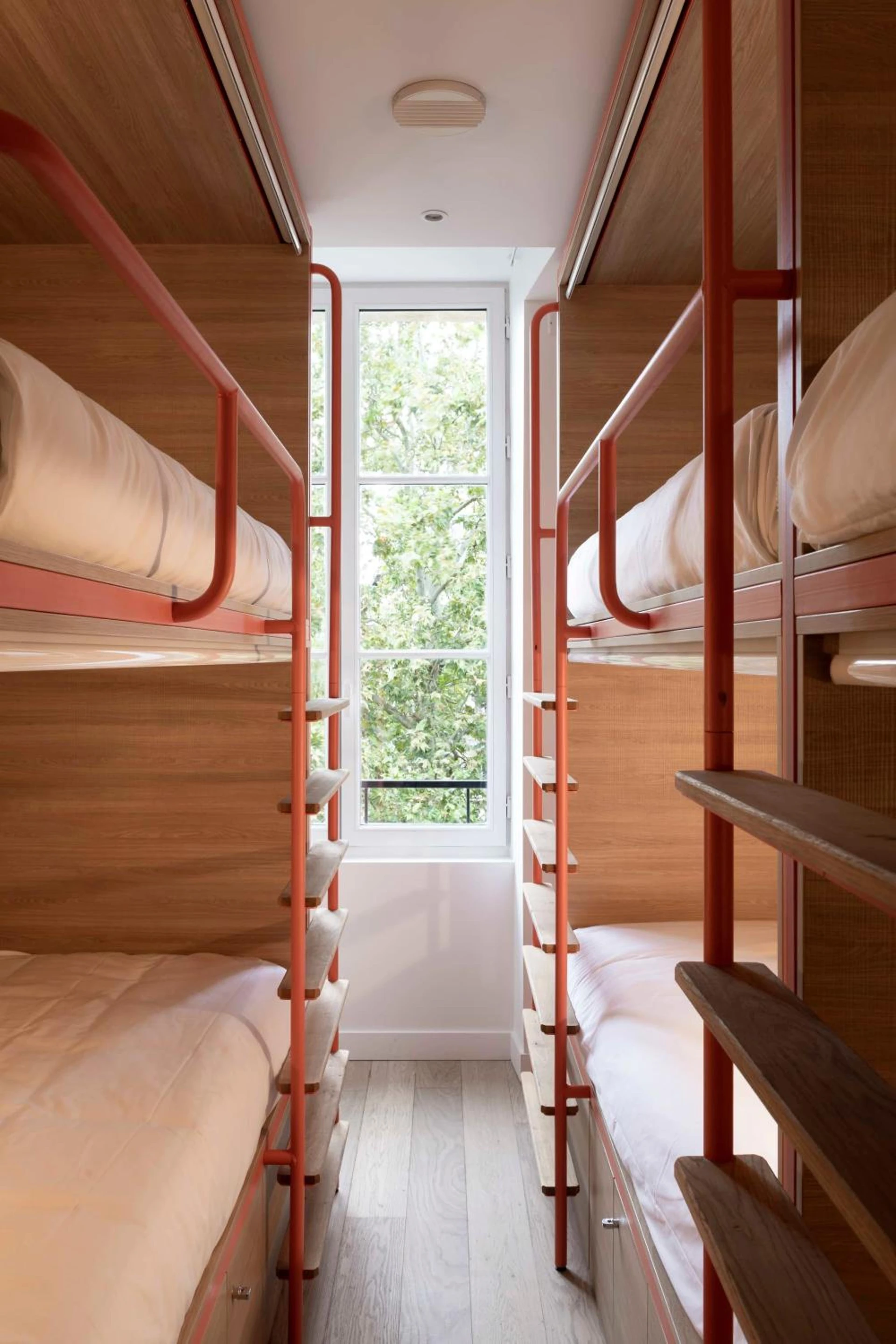 Chambre disponible pour un séminaire d'entreprise à CENTRAL Hostel Bordeaux Centre - Bordeaux