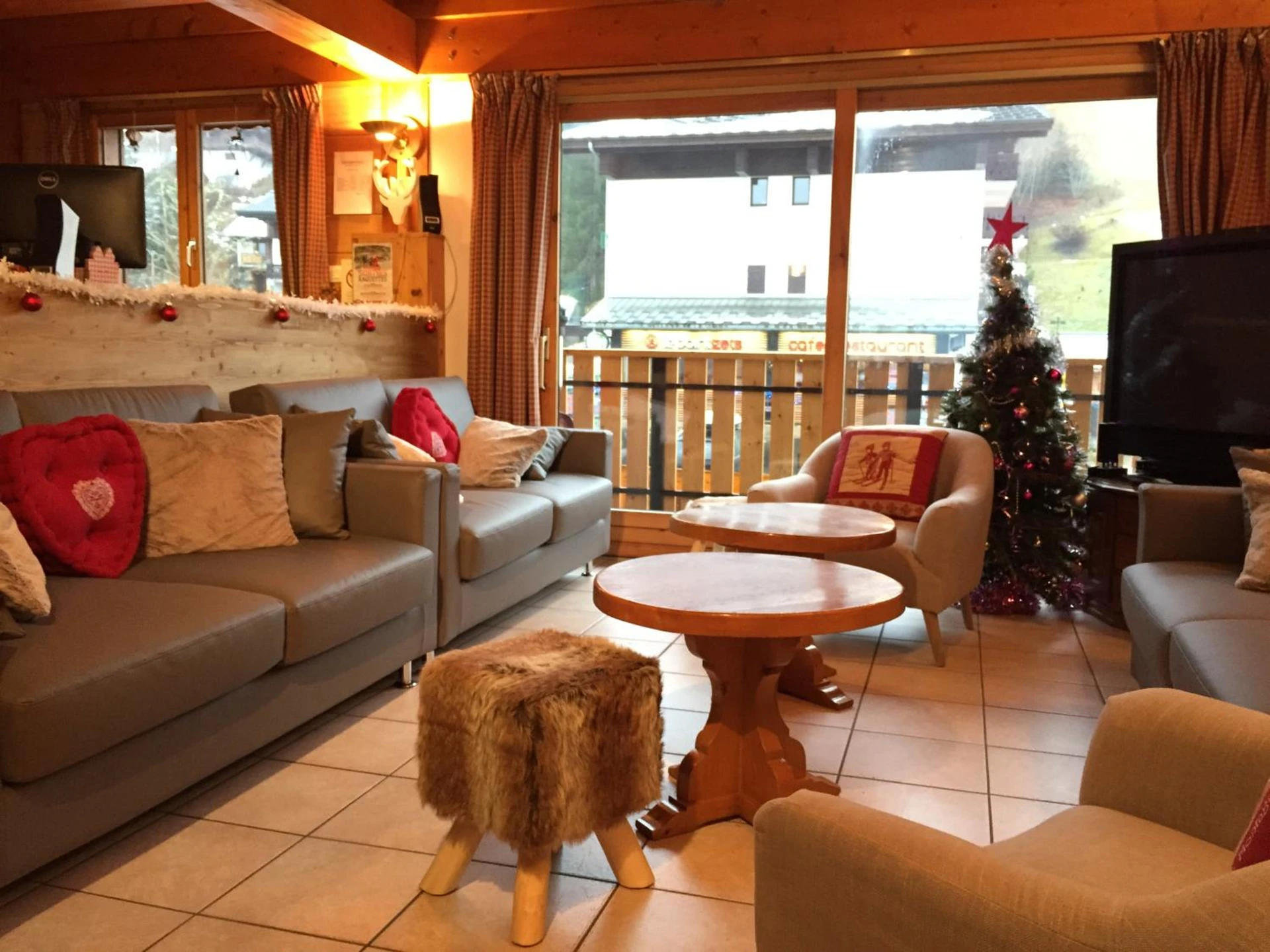 Ambiance de travail pour séminaire d'entreprise à Chalet Hôtel Aiguille Blanche Logis - Les Gets