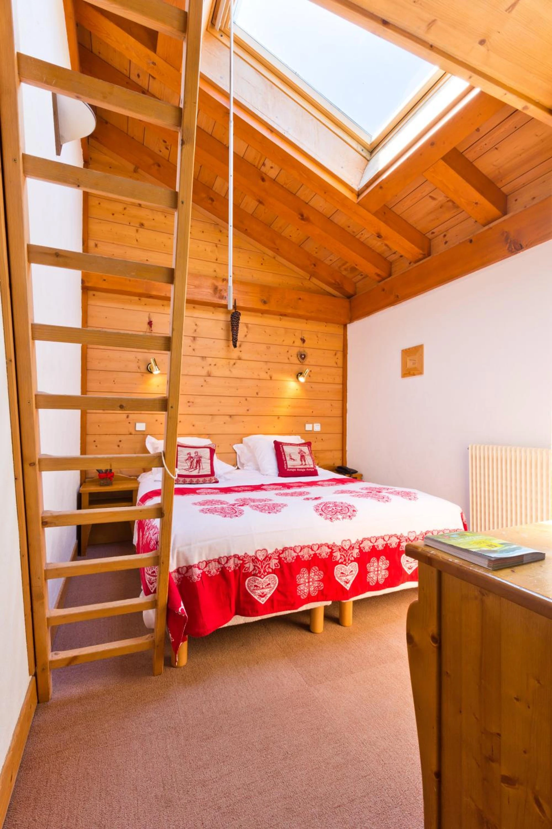 Chambre disponible pour un séminaire d'entreprise à Chalet Hôtel Aiguille Blanche Logis - Les Gets