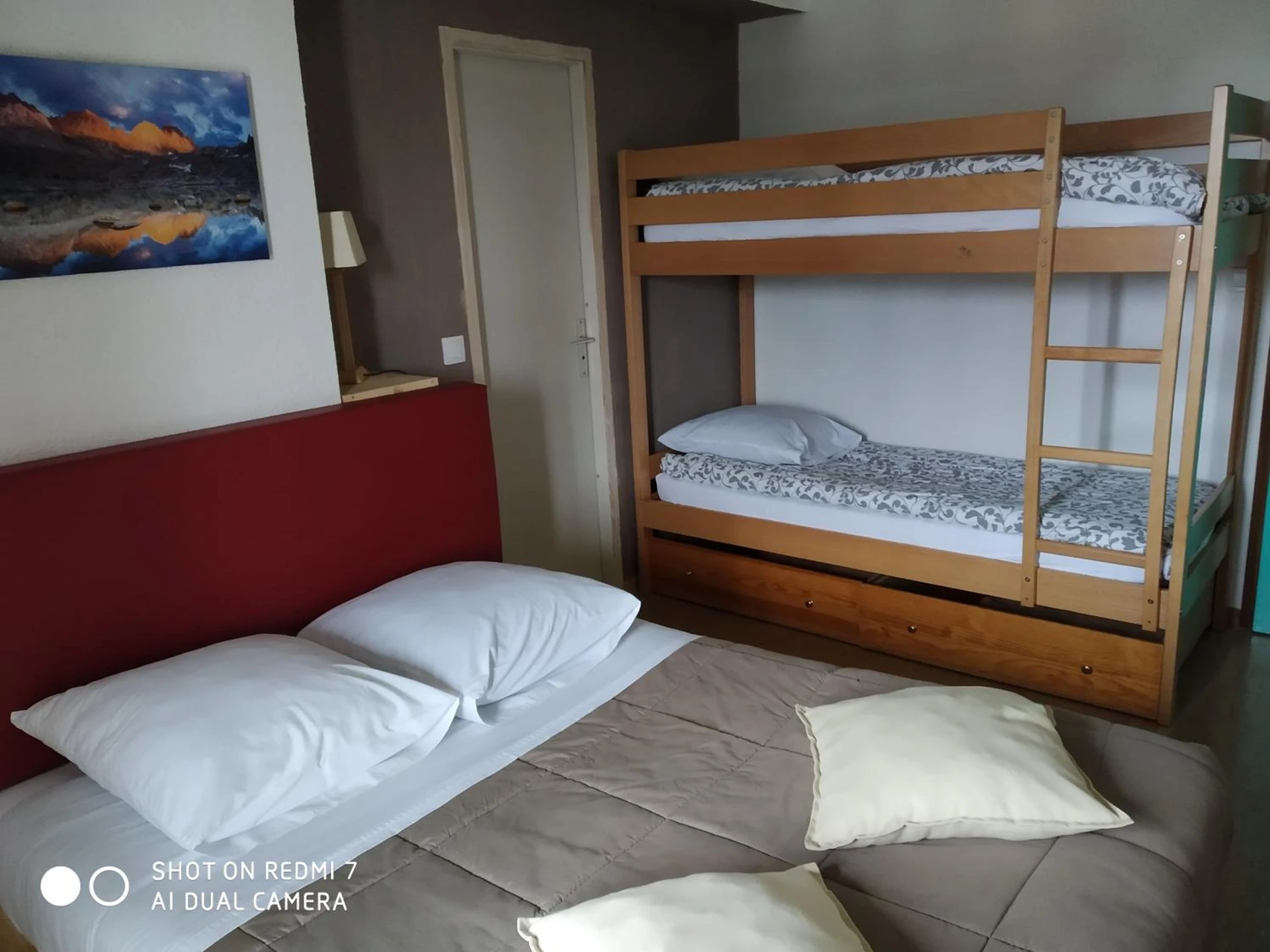 Magnifique chambre pour un séminaire d'entreprise à Chalet Hotel Les Marmottes 2 étoiles NN - Montferrier