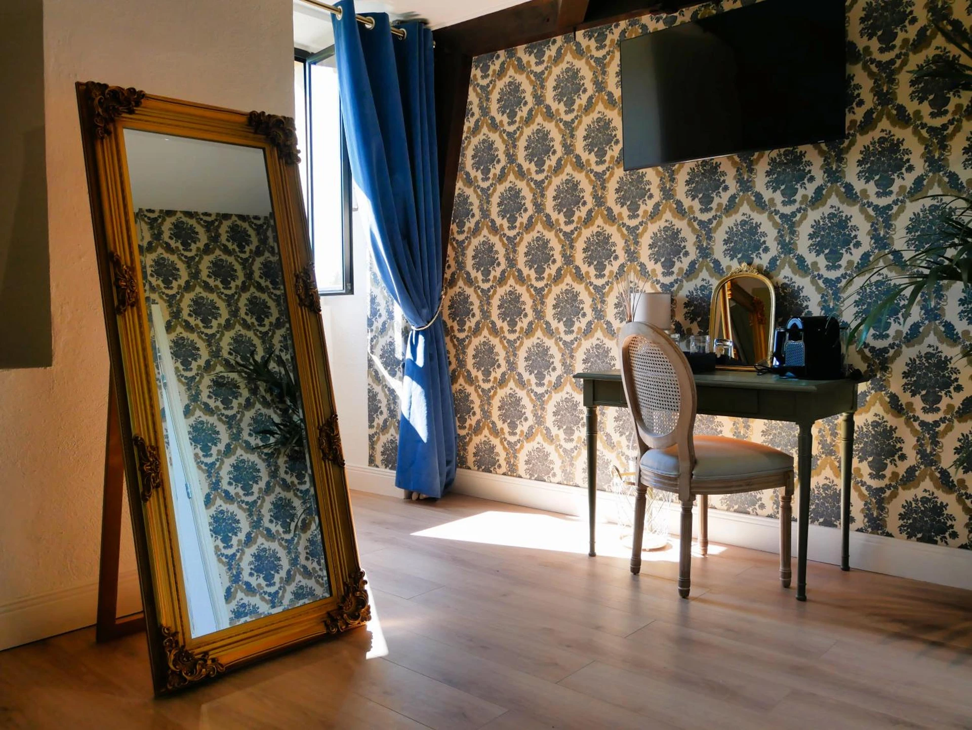 Magnifique chambre pour un séminaire d'entreprise à Château Camiac - Camiac-et-Saint-Denis