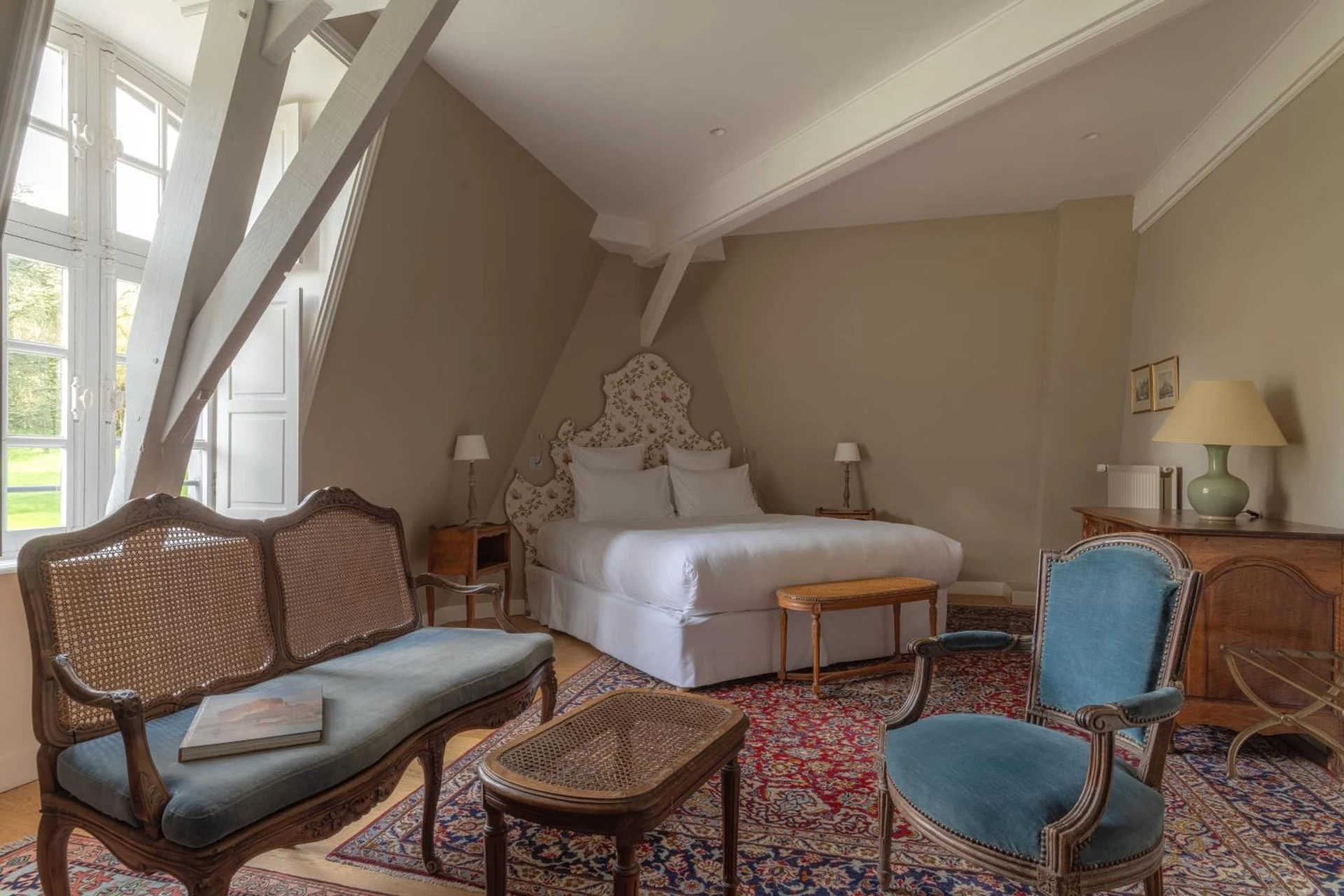 Chambre disponible pour un séminaire d'entreprise à Le Château d'Etoges - Champagne - Tarbes