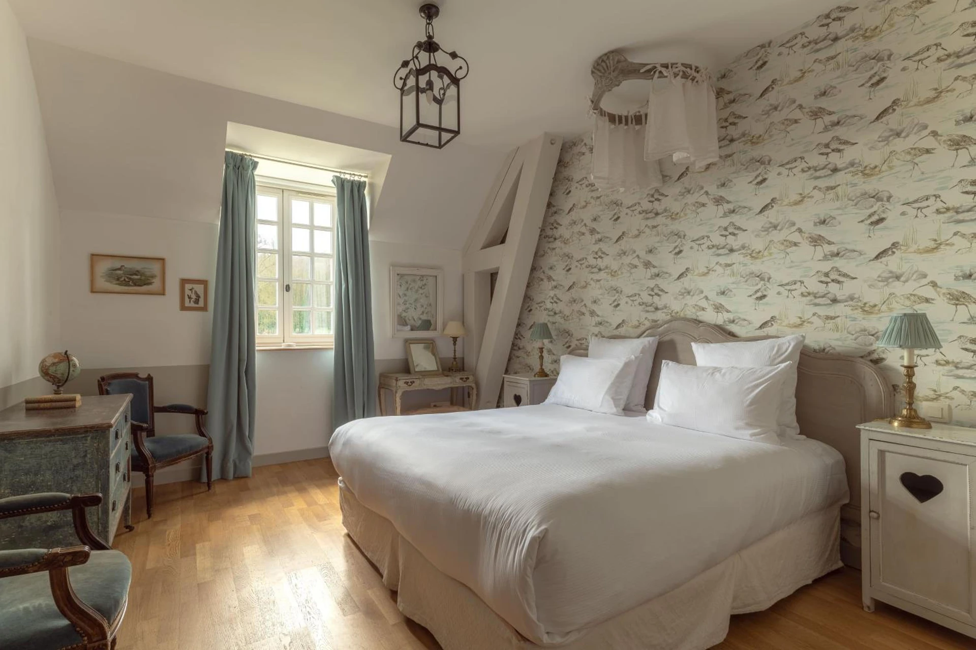 Chambre disponible pour un séminaire d'entreprise à Le Château d'Etoges - Champagne - Tarbes