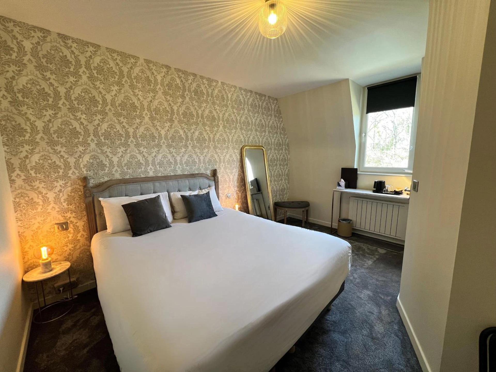 Chambre disponible pour un séminaire d'entreprise à Château de Challanges - Beaune