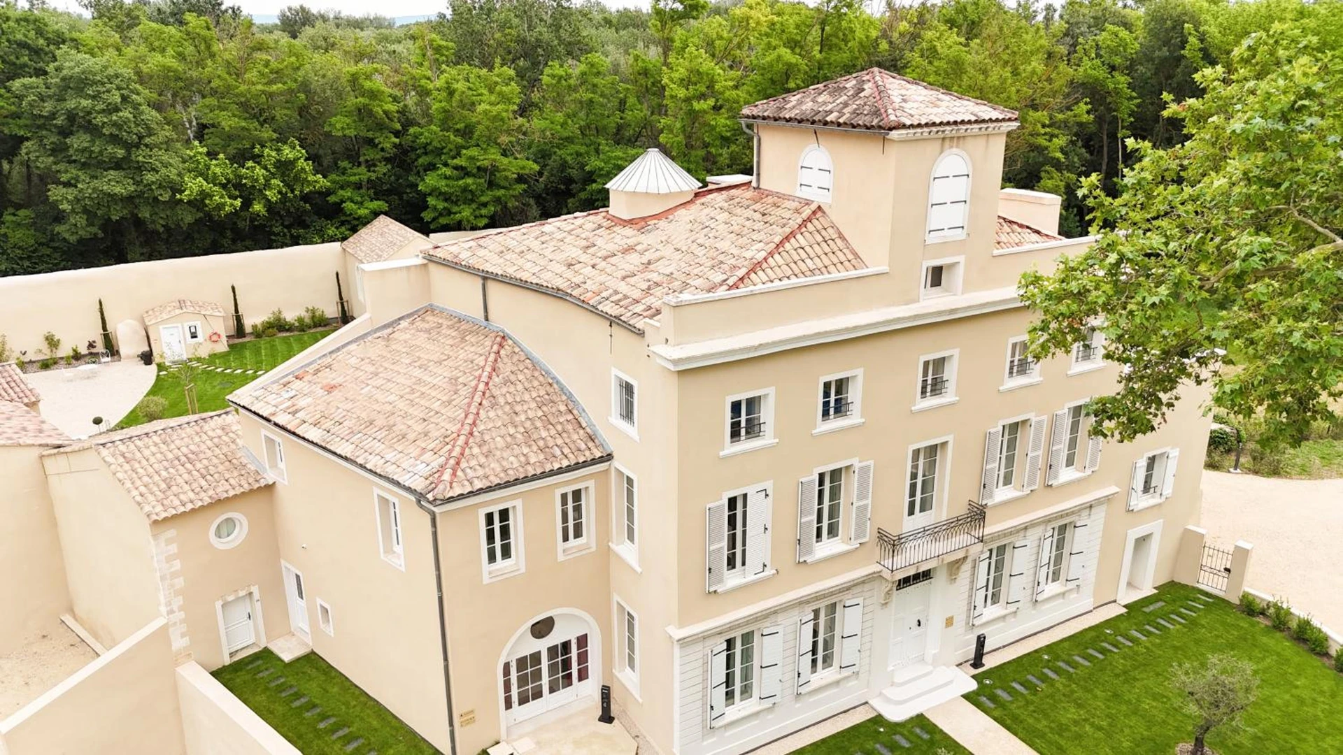 Chambre à Château de l'insolas - Organiser un séminaire d'entreprise à Villeneuve-lès-Avignon