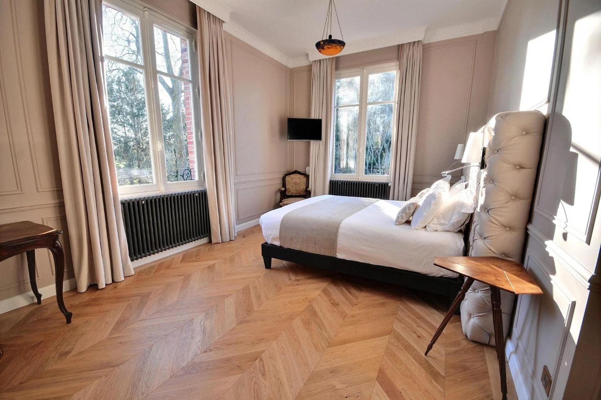 Chambre disponible pour un séminaire d'entreprise à Château de la Bribourdière - Putot-en-Auge