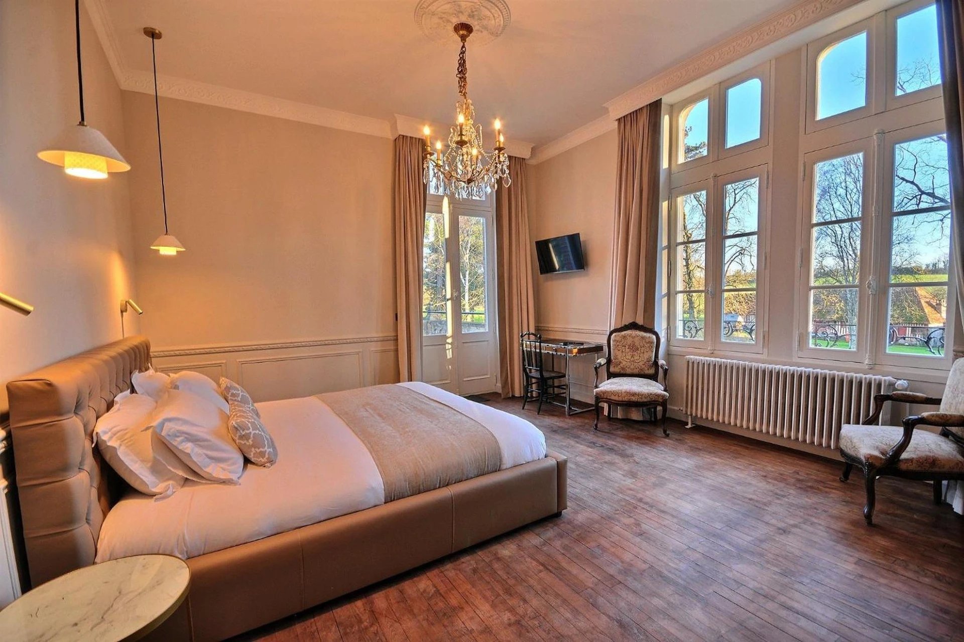 Chambre disponible pour un séminaire d'entreprise à Château de la Bribourdière - Putot-en-Auge