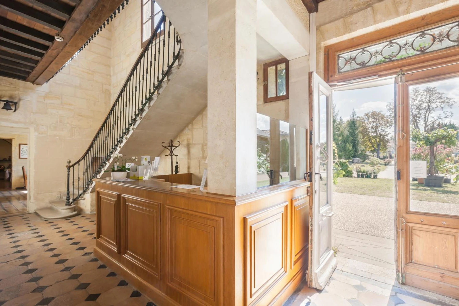 Organiser un séminaire d'entreprise : Château Fleur de Roques - Puisseguin Saint Emilion à forcalquier