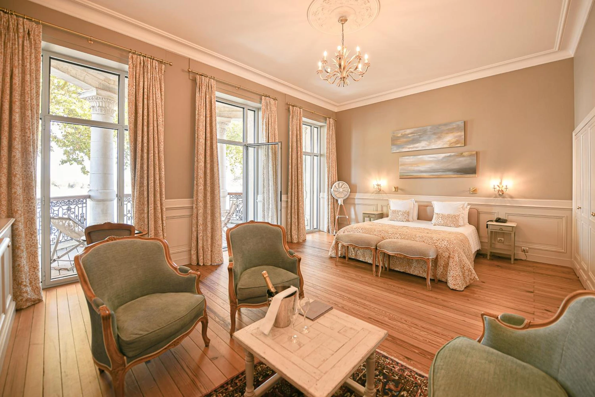 Chambre disponible pour un séminaire d'entreprise à Château Grattequina Hôtel - Blanquefort