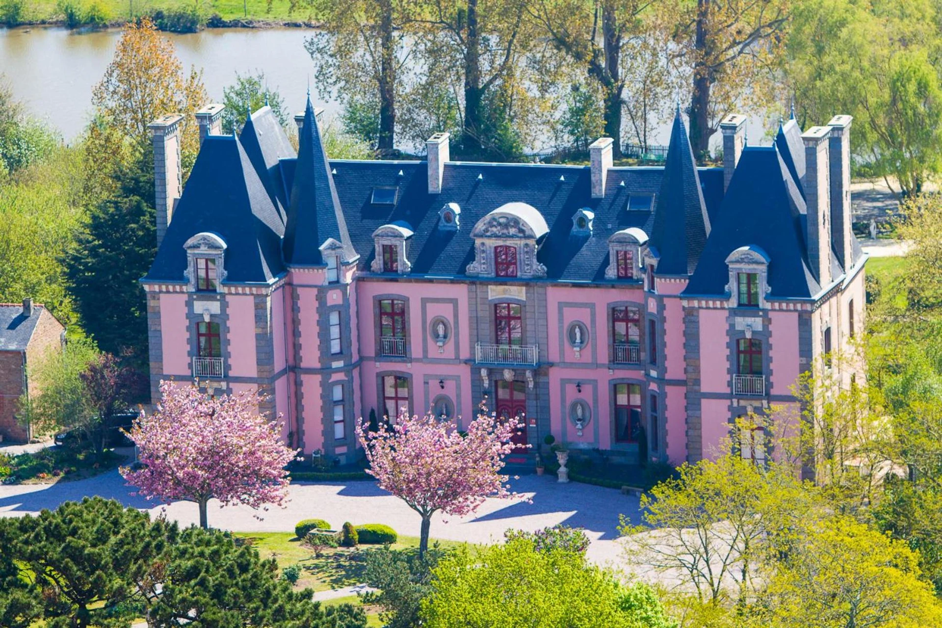 Organiser un séminaire d'entreprise : Château Hôtel Du Colombier à lisieux