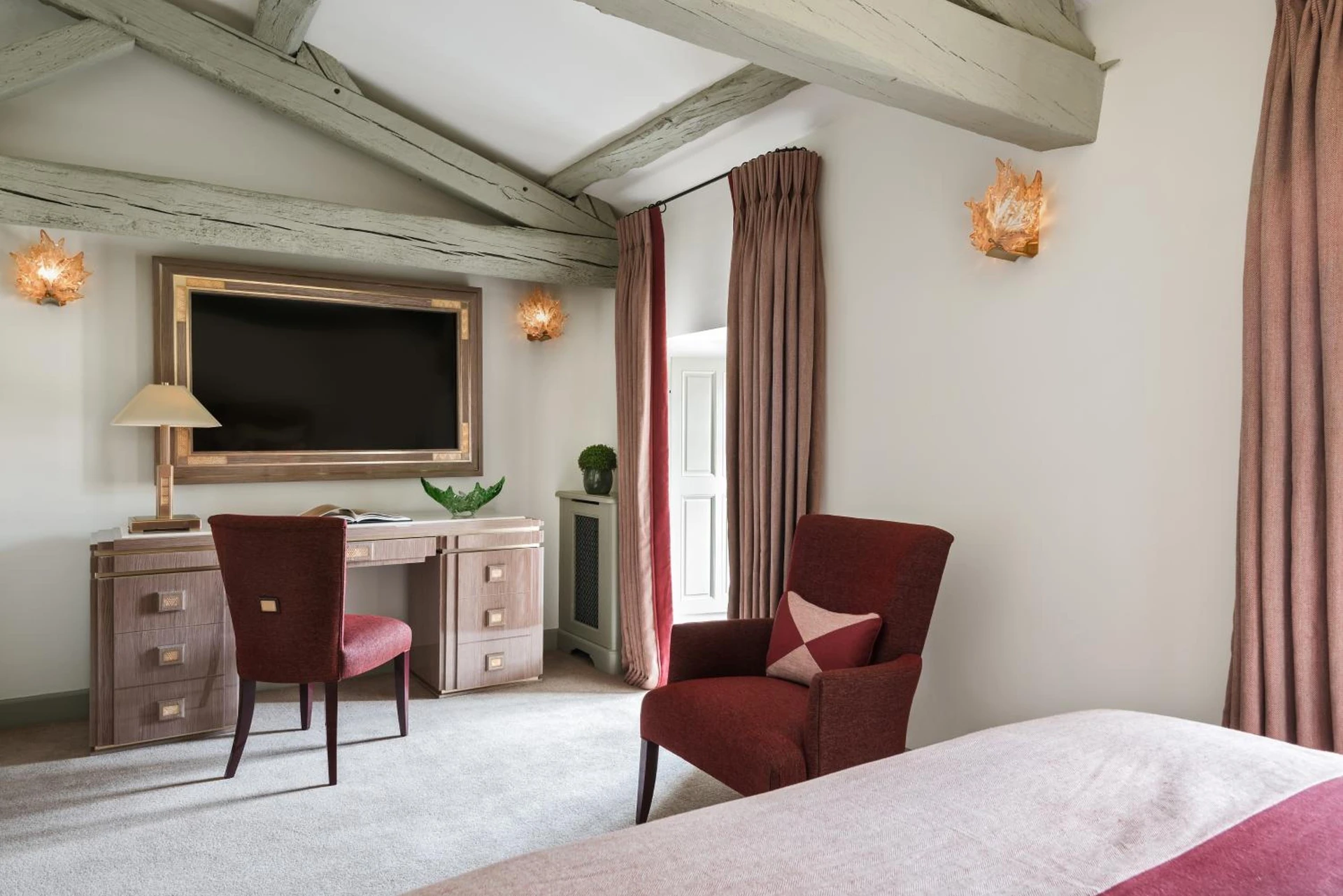 Chambre disponible pour un séminaire d'entreprise à Château Lafaurie-Peyraguey Hôtel & Restaurant LALIQUE - Honfleur