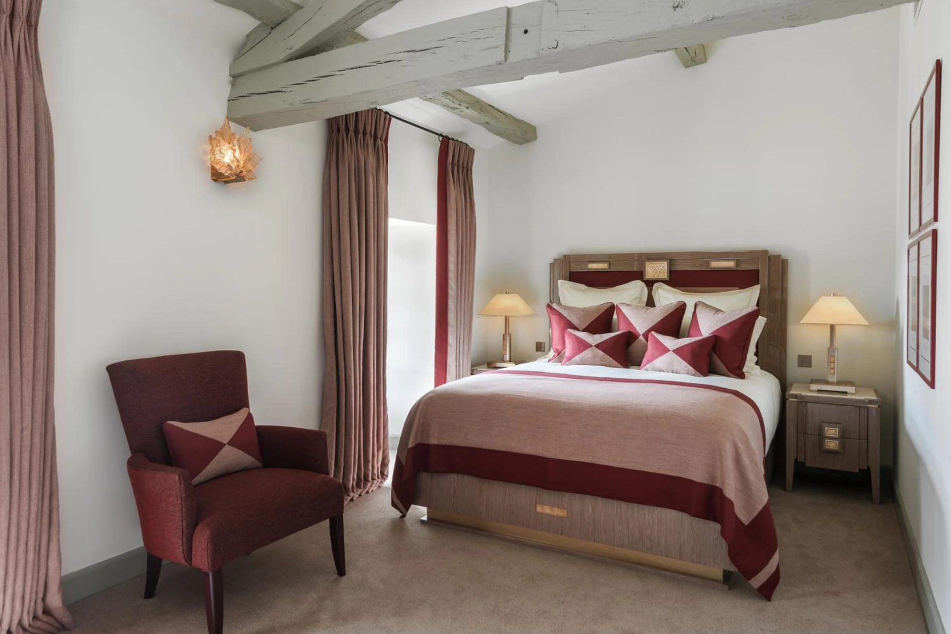 Chambre disponible pour un séminaire d'entreprise à Château Lafaurie-Peyraguey Hôtel & Restaurant LALIQUE - Honfleur