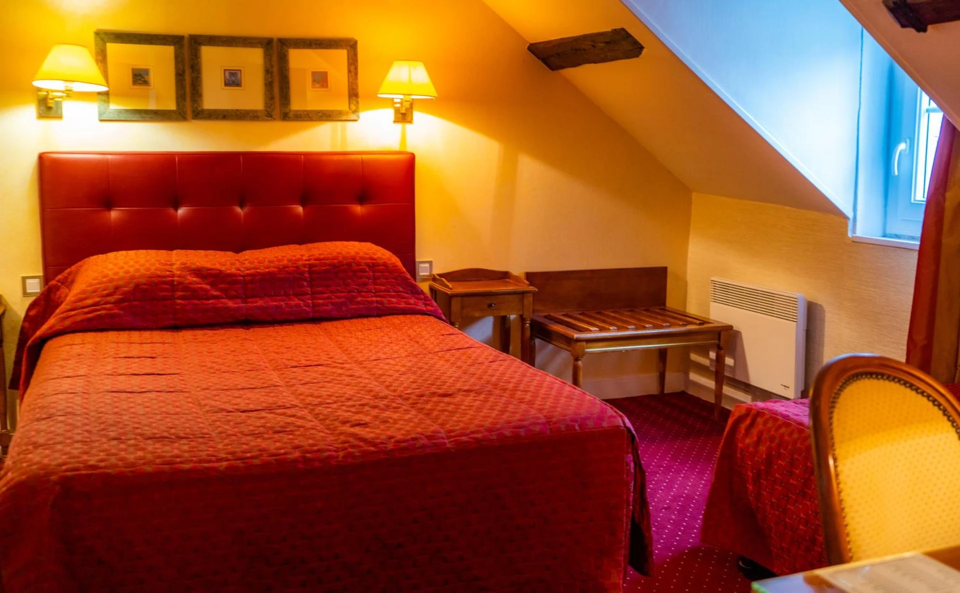 Chambre disponible pour un séminaire d'entreprise à Churchill Hotel Bayeux Centre - Bayeux
