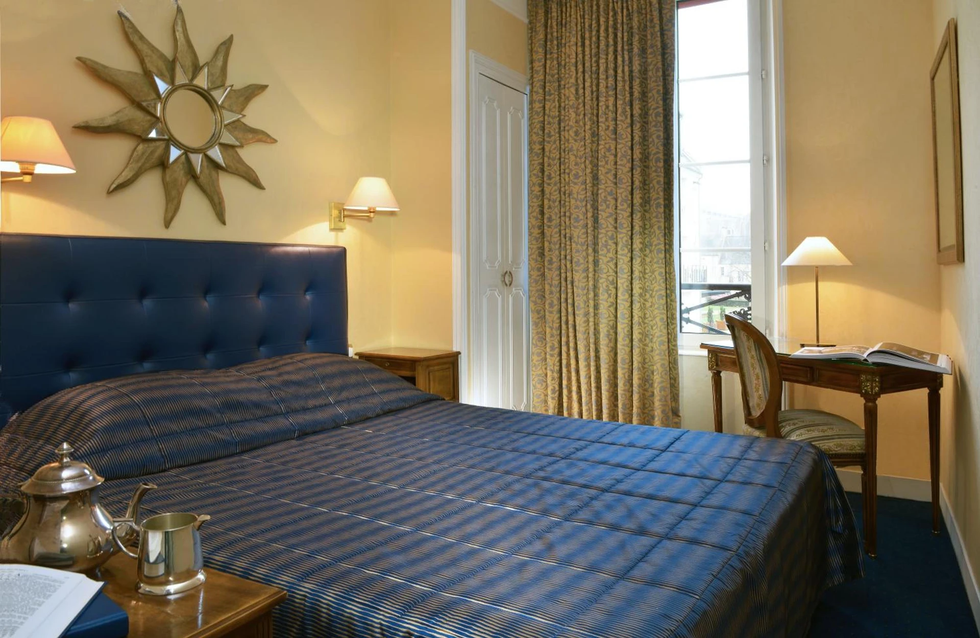 Magnifique chambre pour un séminaire d'entreprise à Churchill Hotel Bayeux Centre - Bayeux