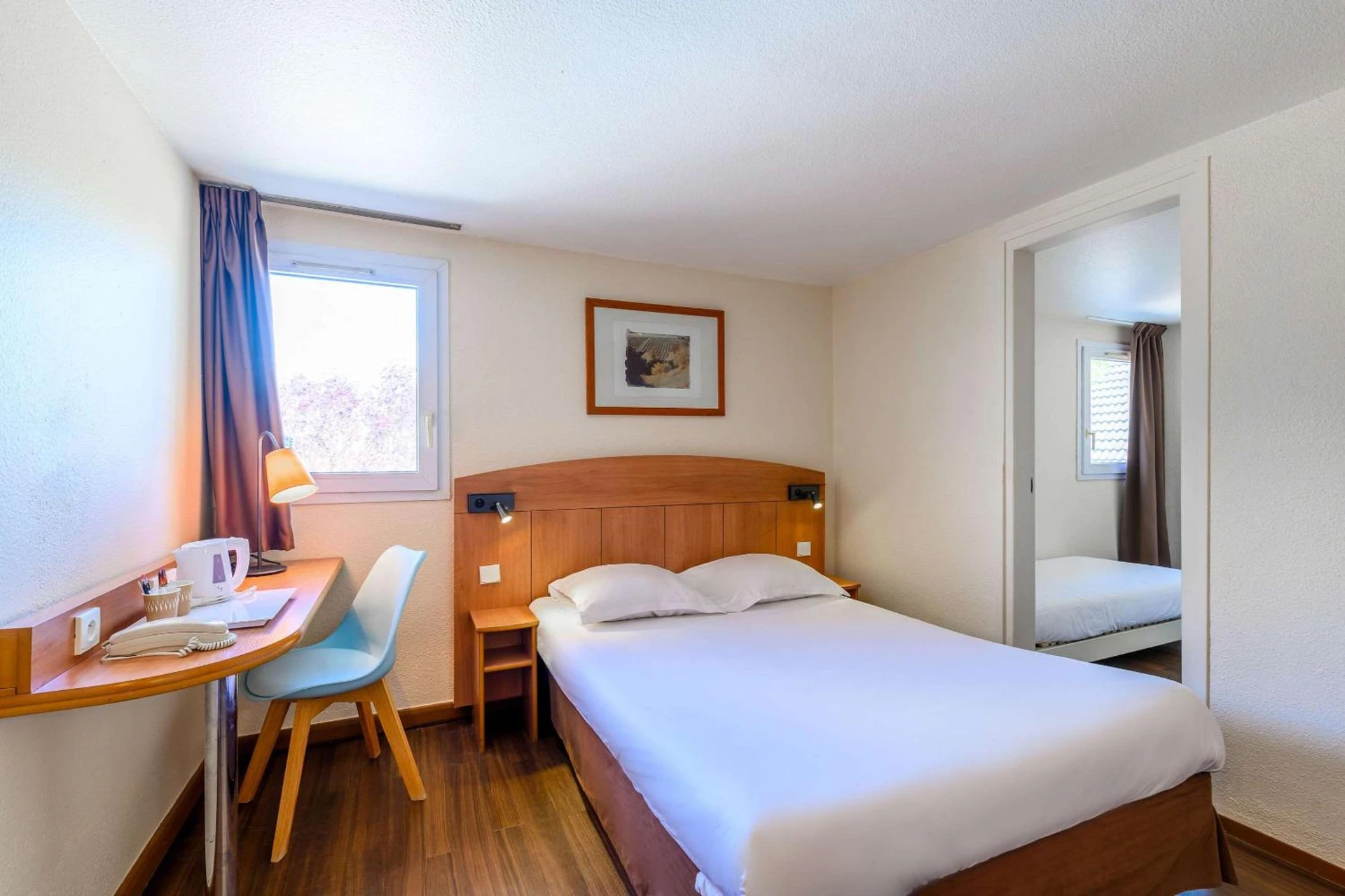 Chambre disponible pour un séminaire d'entreprise à Comfort Hotel Amiens Nord - Amiens