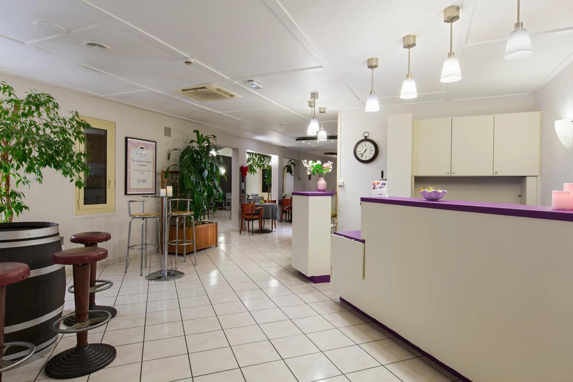 Organiser un séminaire d'entreprise : Comfort Hotel Grenoble Meylan à meylan