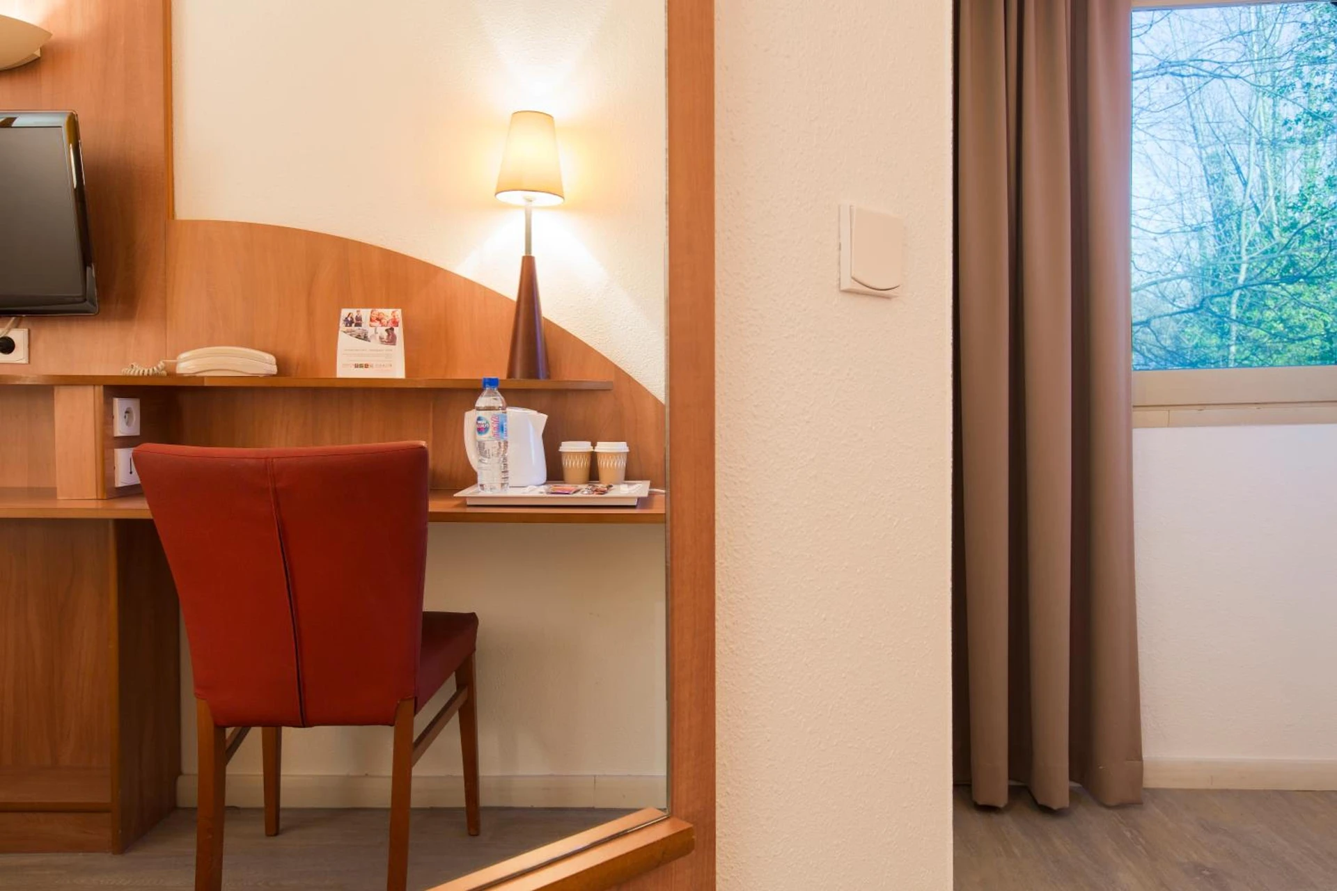 Chambre disponible pour un séminaire d'entreprise à Comfort Hotel Grenoble Meylan - Meylan