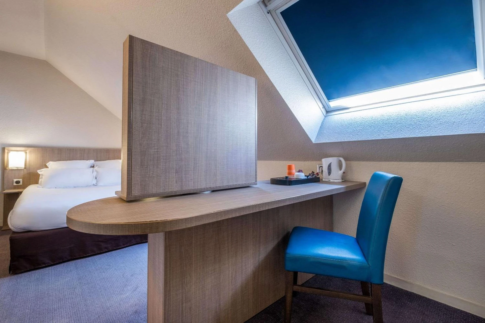 Chambre disponible pour un séminaire d'entreprise à Comfort Hotel Linas - Montlhery - Montlhéry