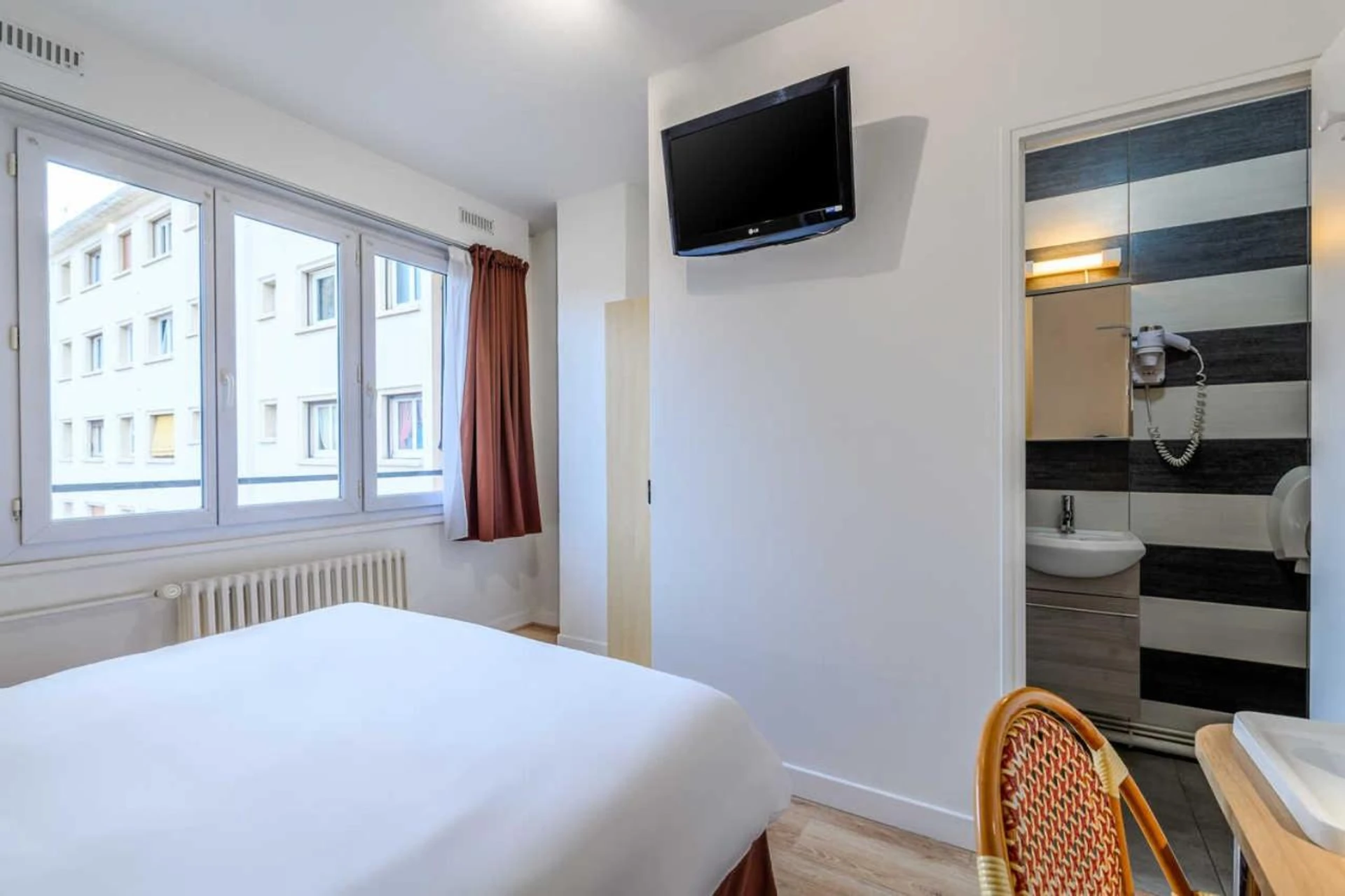 Magnifique chambre pour un séminaire d'entreprise à Comfort Hotel Rouen Alba - Rouen