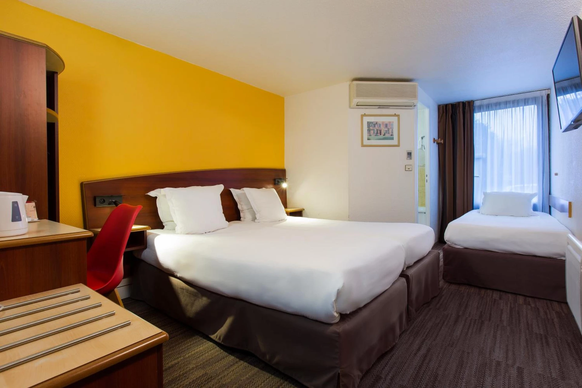 Chambre disponible pour un séminaire d'entreprise à Comfort Hotel Etampes - Étampes