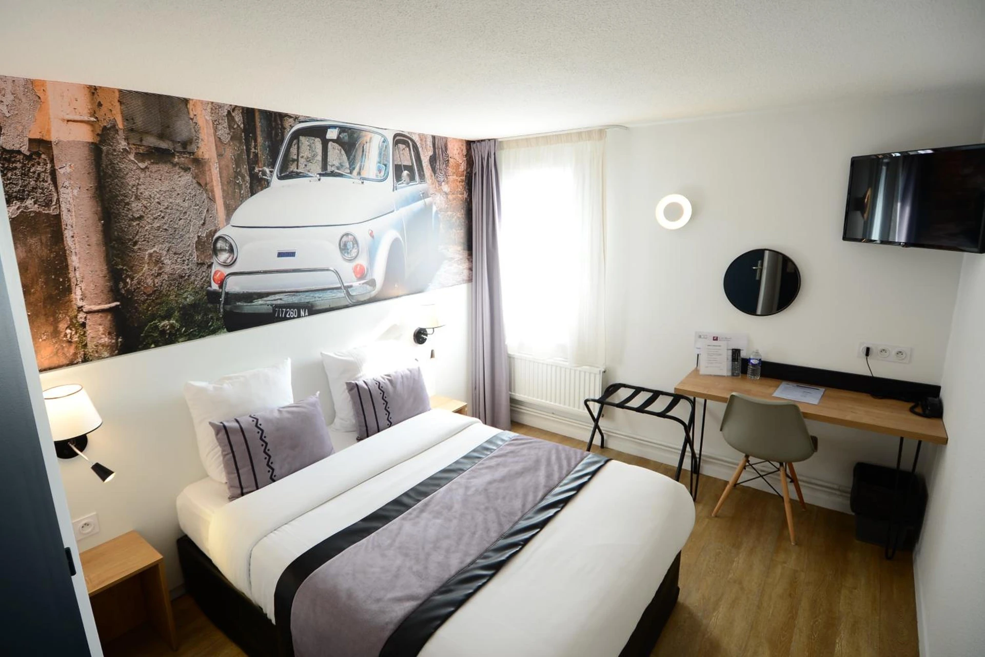 Chambre disponible pour un séminaire d'entreprise à Logis Cris Hôtel, Lyon Est - Corbas