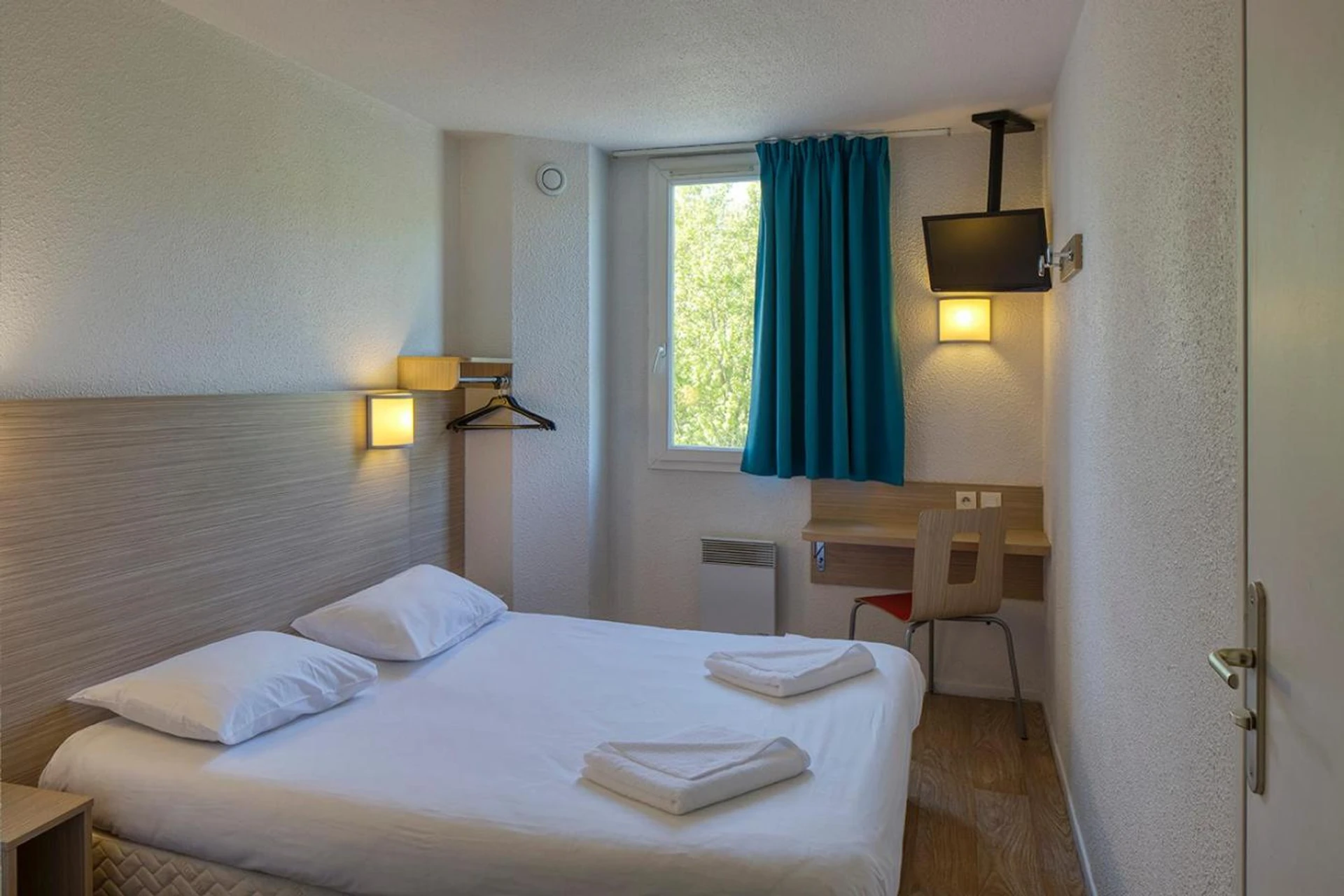 Chambre disponible pour un séminaire d'entreprise à CYAN HOTEL - Roissy Villepinte Parc des Expositions - Roissy-en-France