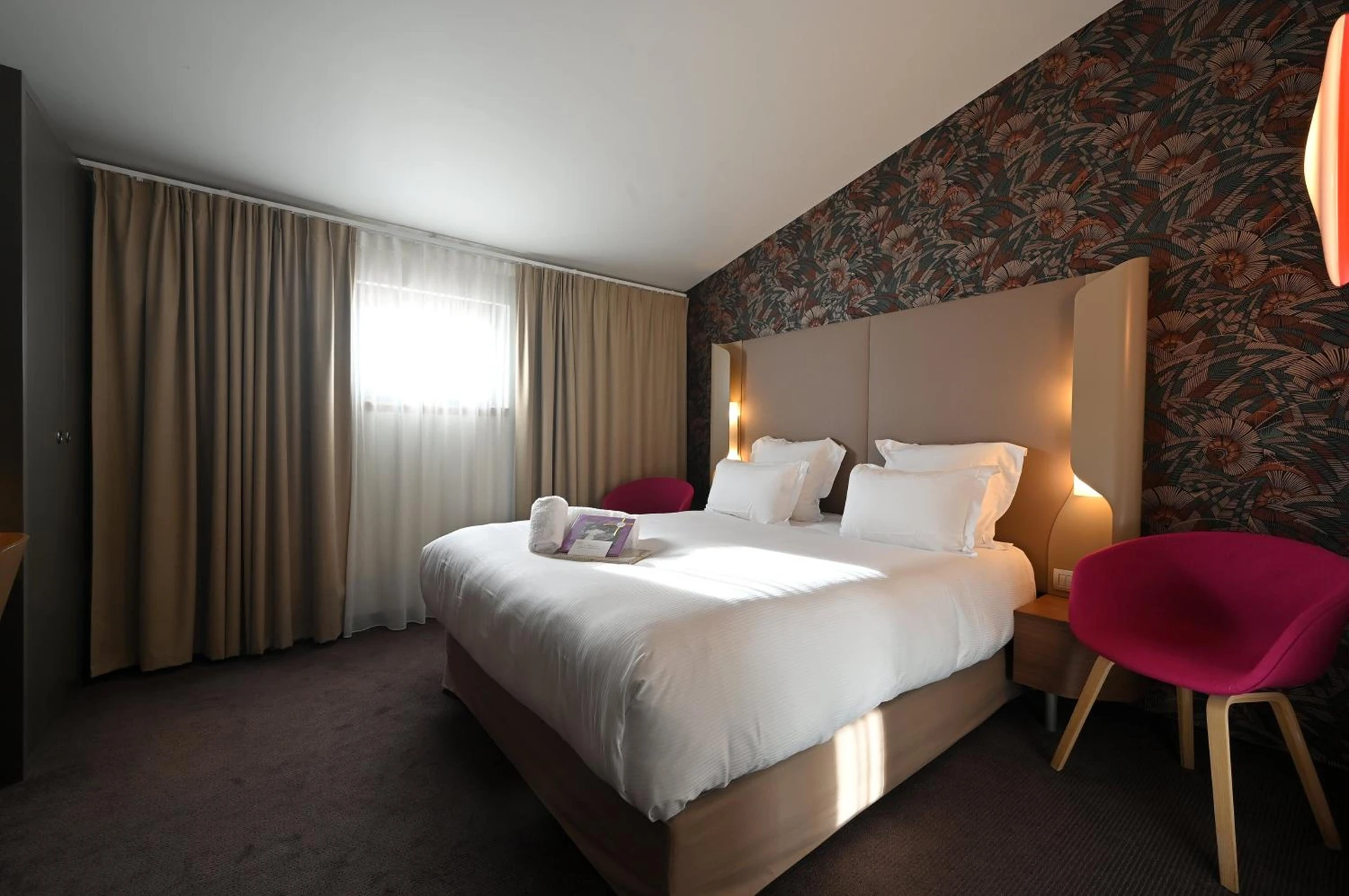 Chambre disponible pour un séminaire d'entreprise à Dali Hôtel Perpignan - Restaurant - Perpignan
