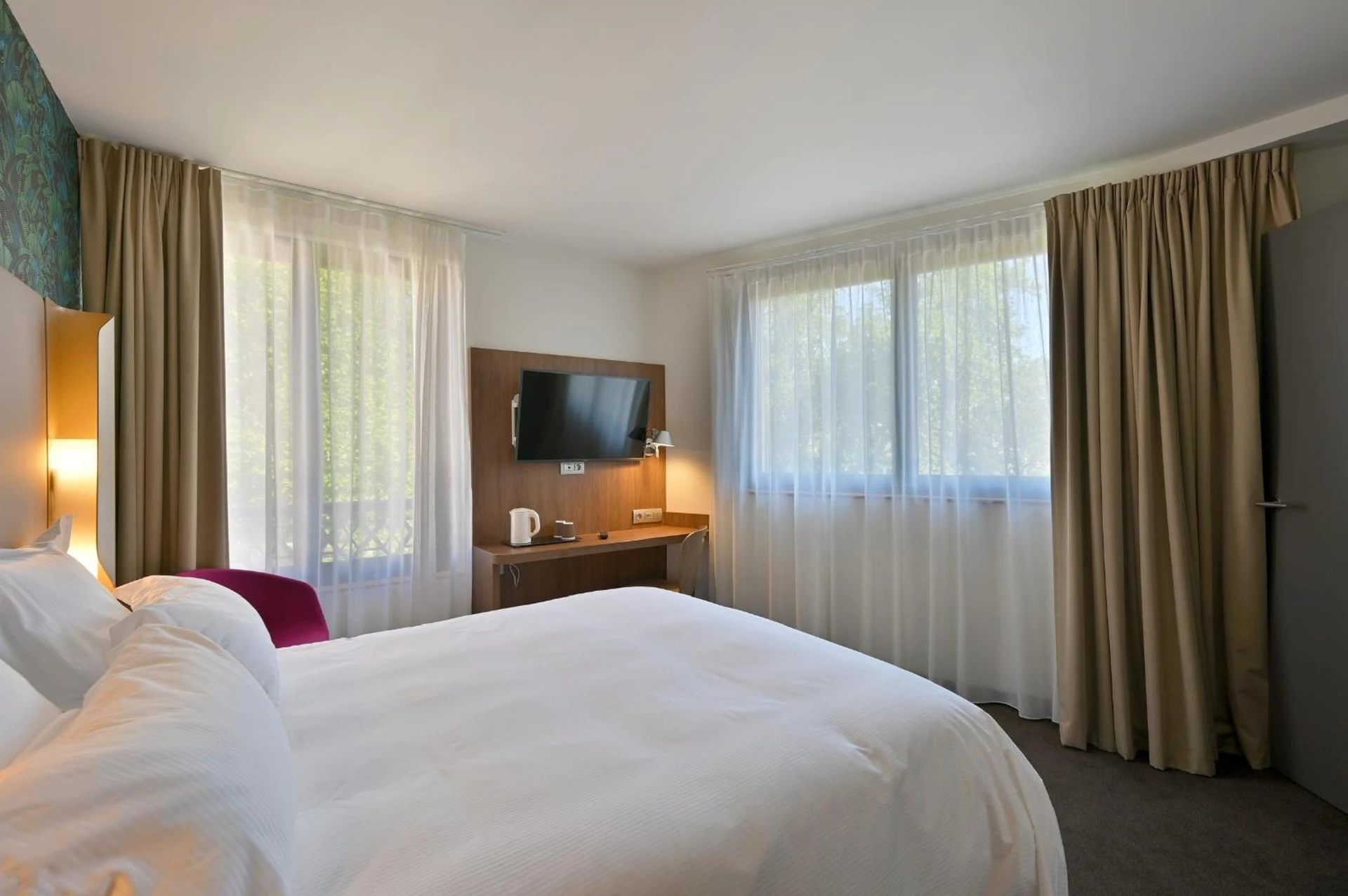 Chambre disponible pour un séminaire d'entreprise à Dali Hôtel Perpignan - Restaurant - Perpignan