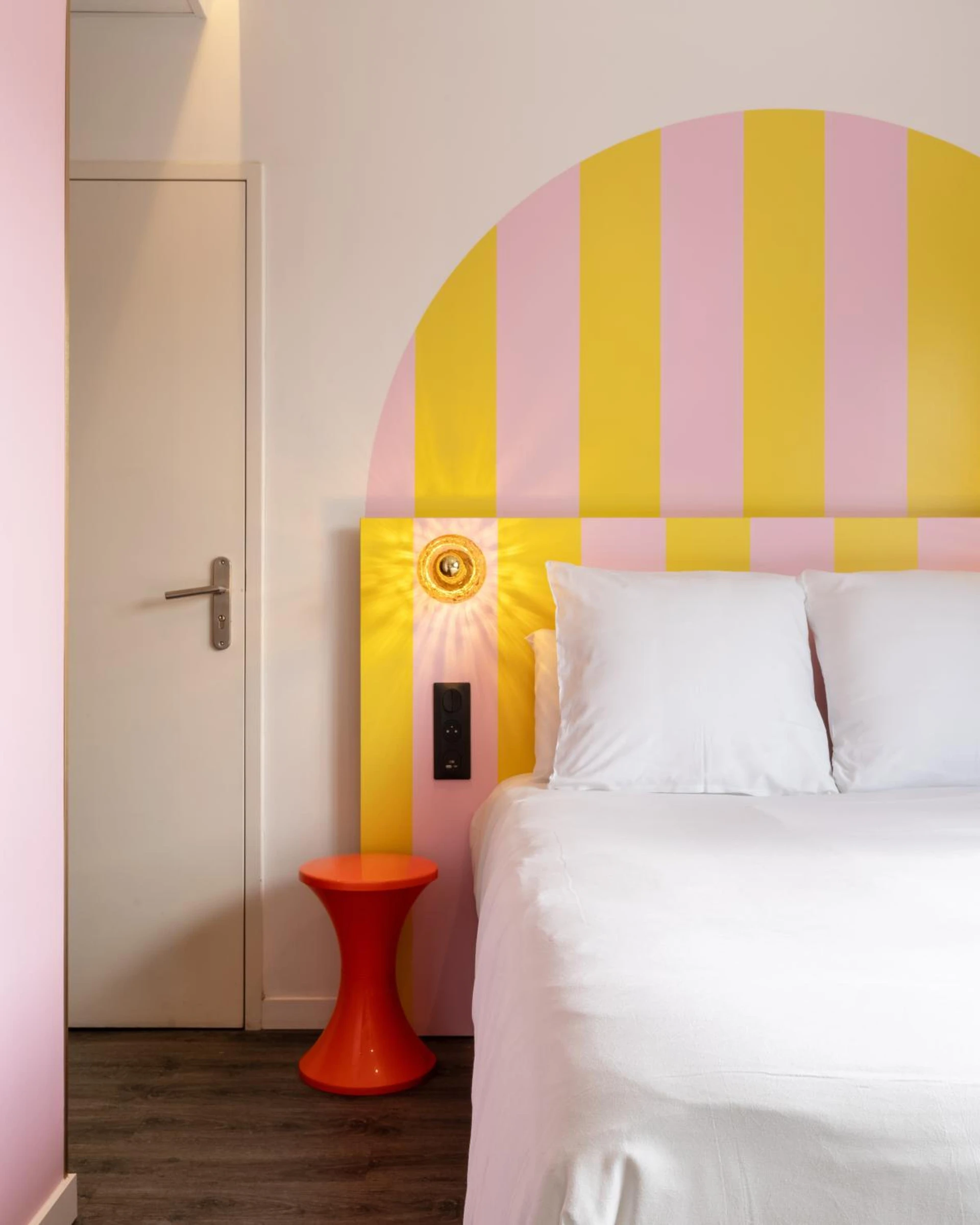 Magnifique chambre pour un séminaire d'entreprise à DEMAIN Hôtel & Conciergerie - Nantes
