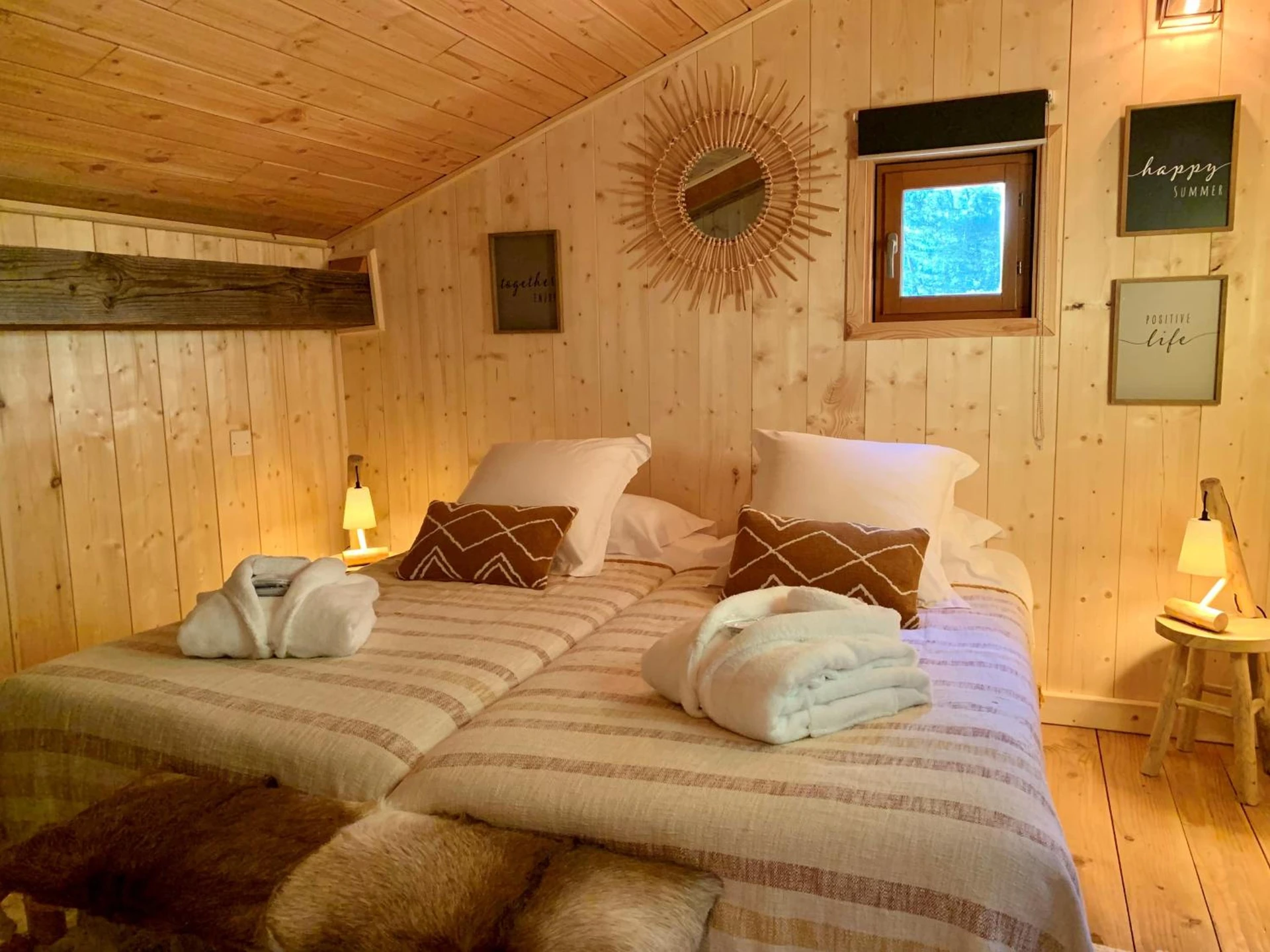 Chambre disponible pour un séminaire d'entreprise à Domaine de Chalvêches Hôtel SPA 4* - Faugères