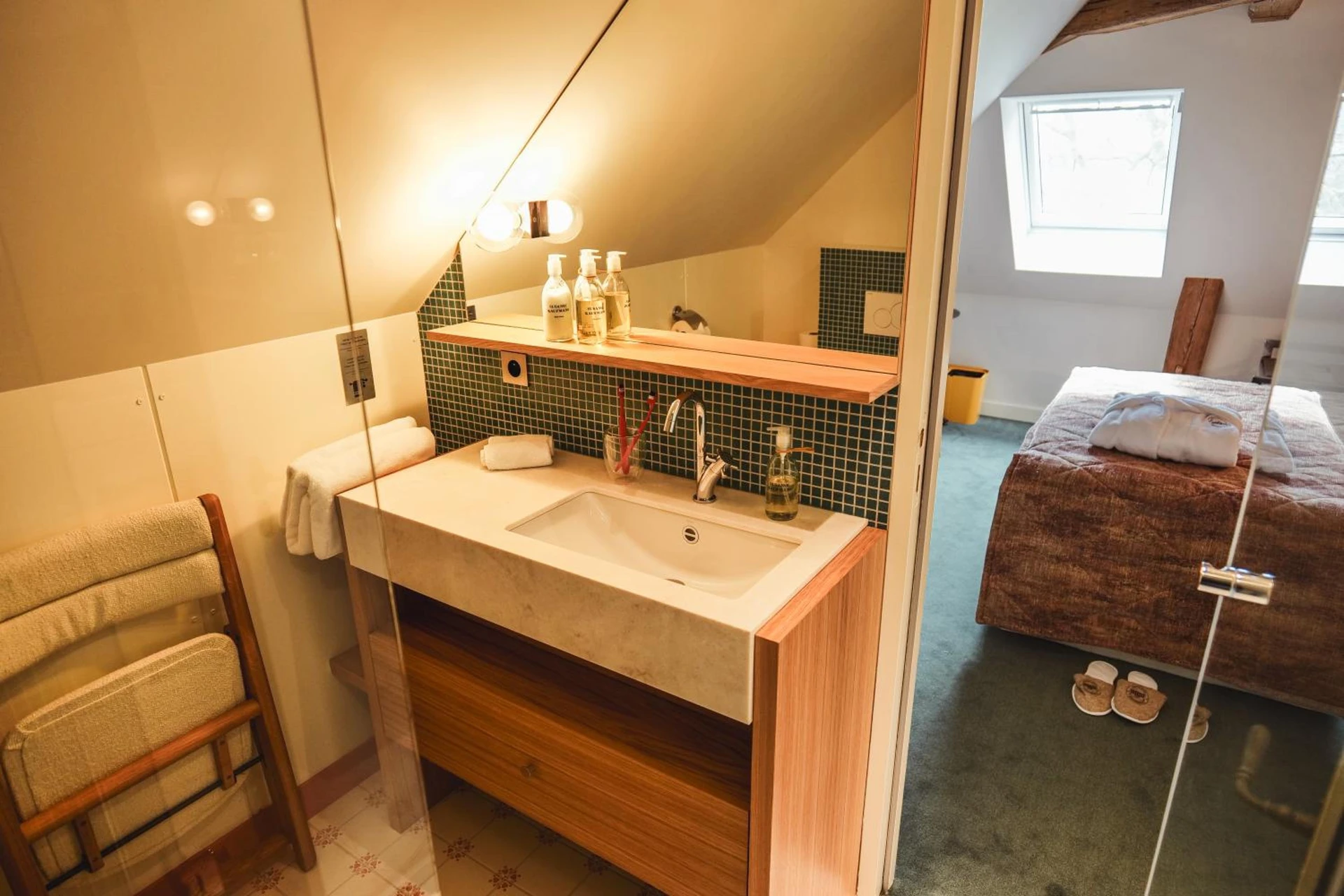 Magnifique chambre pour un séminaire d'entreprise à Hôtel 4 étoiles Château - Domaine de Coeurmandie - Colmar