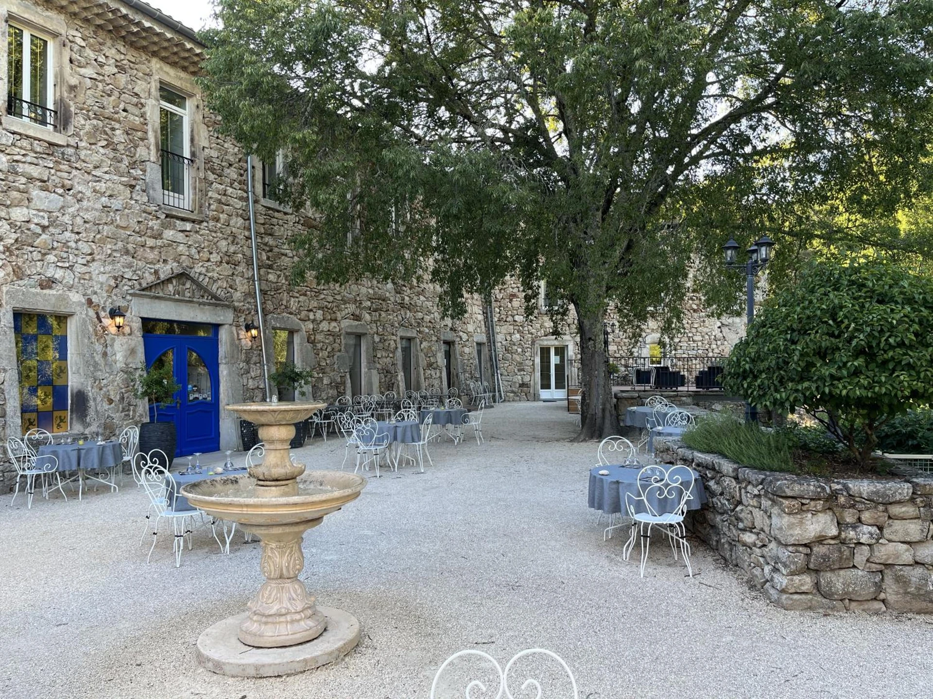 Salle de séminaire à Logis Hôtel Restaurant Le Domaine de l'Eau Vive - Organiser un événement professionnel à Largentière