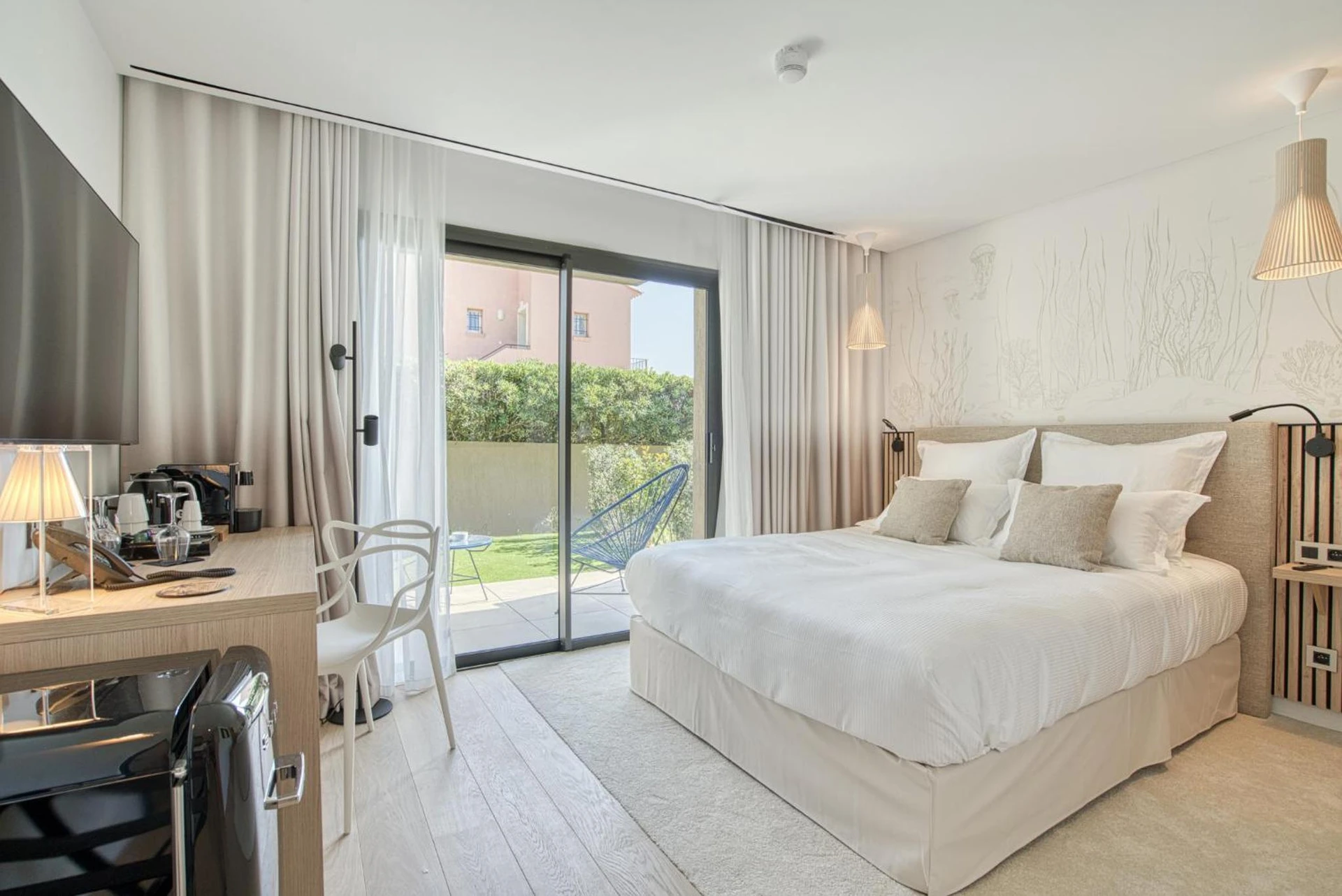 Chambre disponible pour un séminaire d'entreprise à EDEN HÔTEL - Séguret