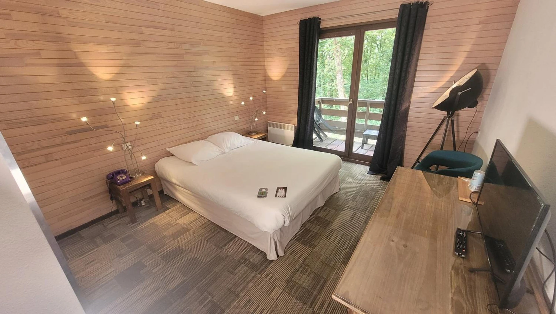 Ambiance de travail pour séminaire d'entreprise à Enzo Hôtels - ST Eloy Metz Amneville By Kyriad Direct - Amnéville