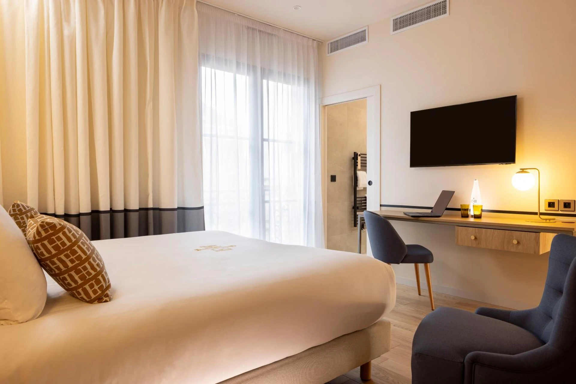 Magnifique chambre pour un séminaire d'entreprise à Epona Hôtel Sens - Paris